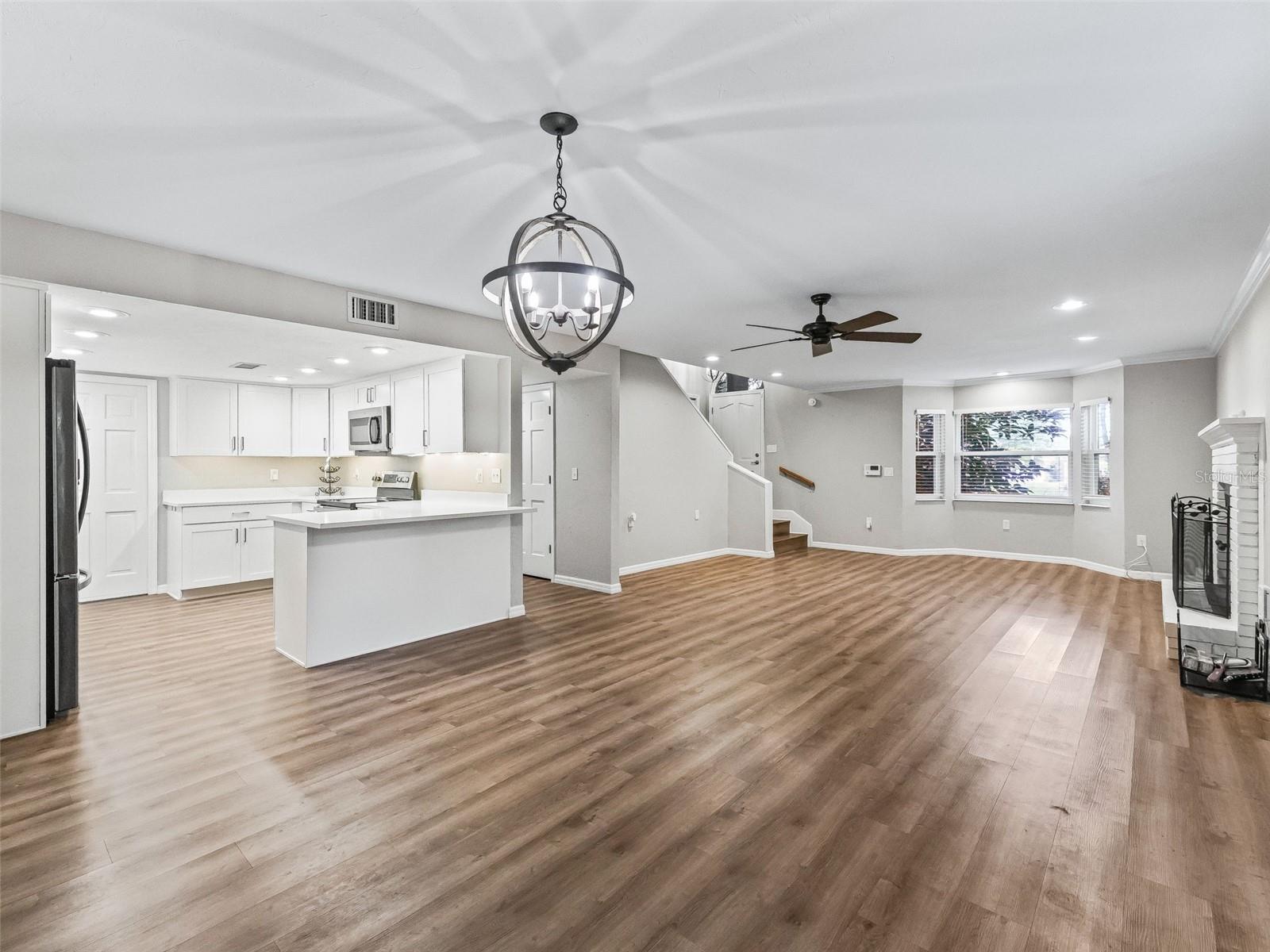Image 14 of 46 For 4207 Bair Avenue