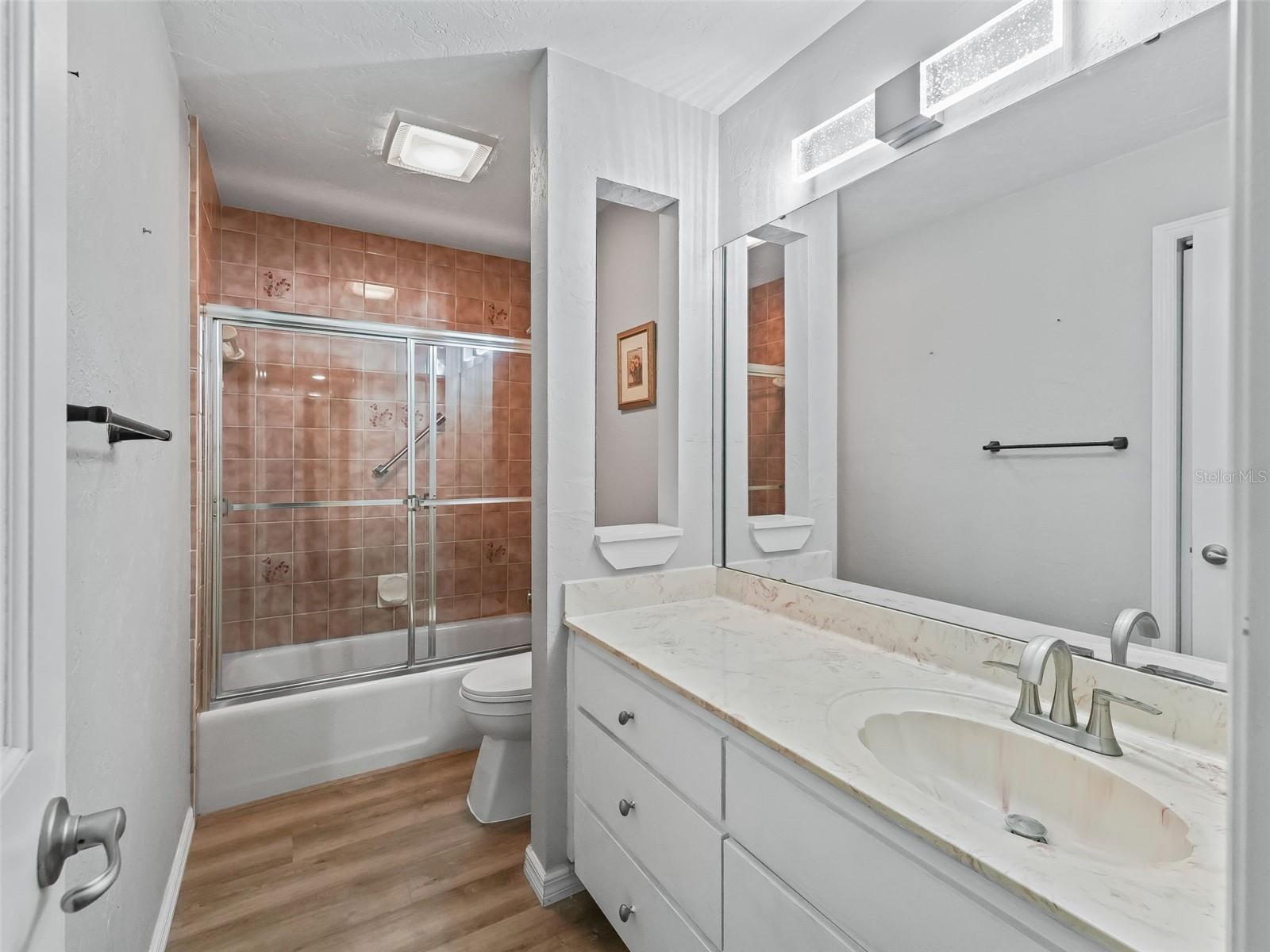 Image 23 of 46 For 4207 Bair Avenue