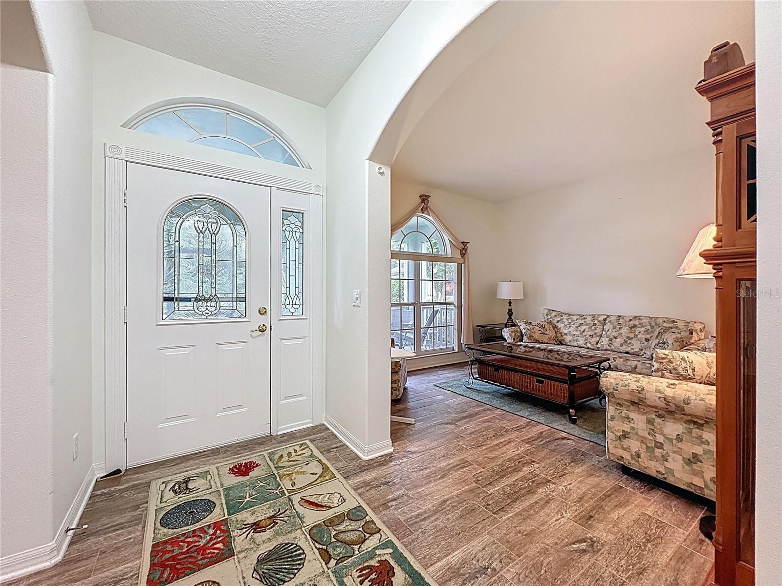 Image 10 of 72 For 2225 Elverson Avenue