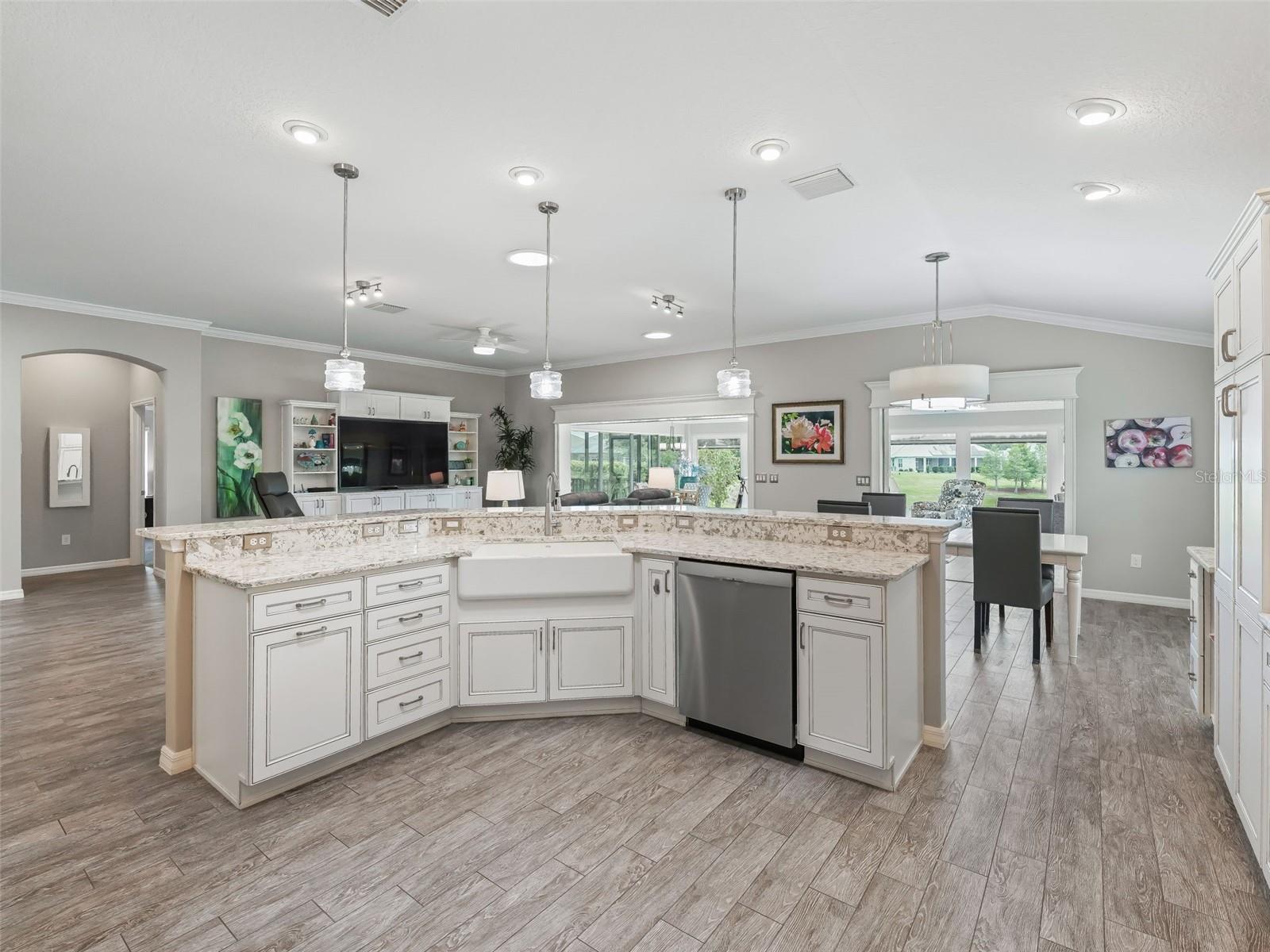 Image 22 of 54 For 3083 Yoder Drive