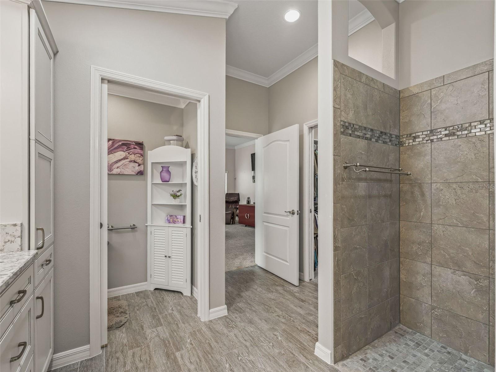 Image 30 of 54 For 3083 Yoder Drive