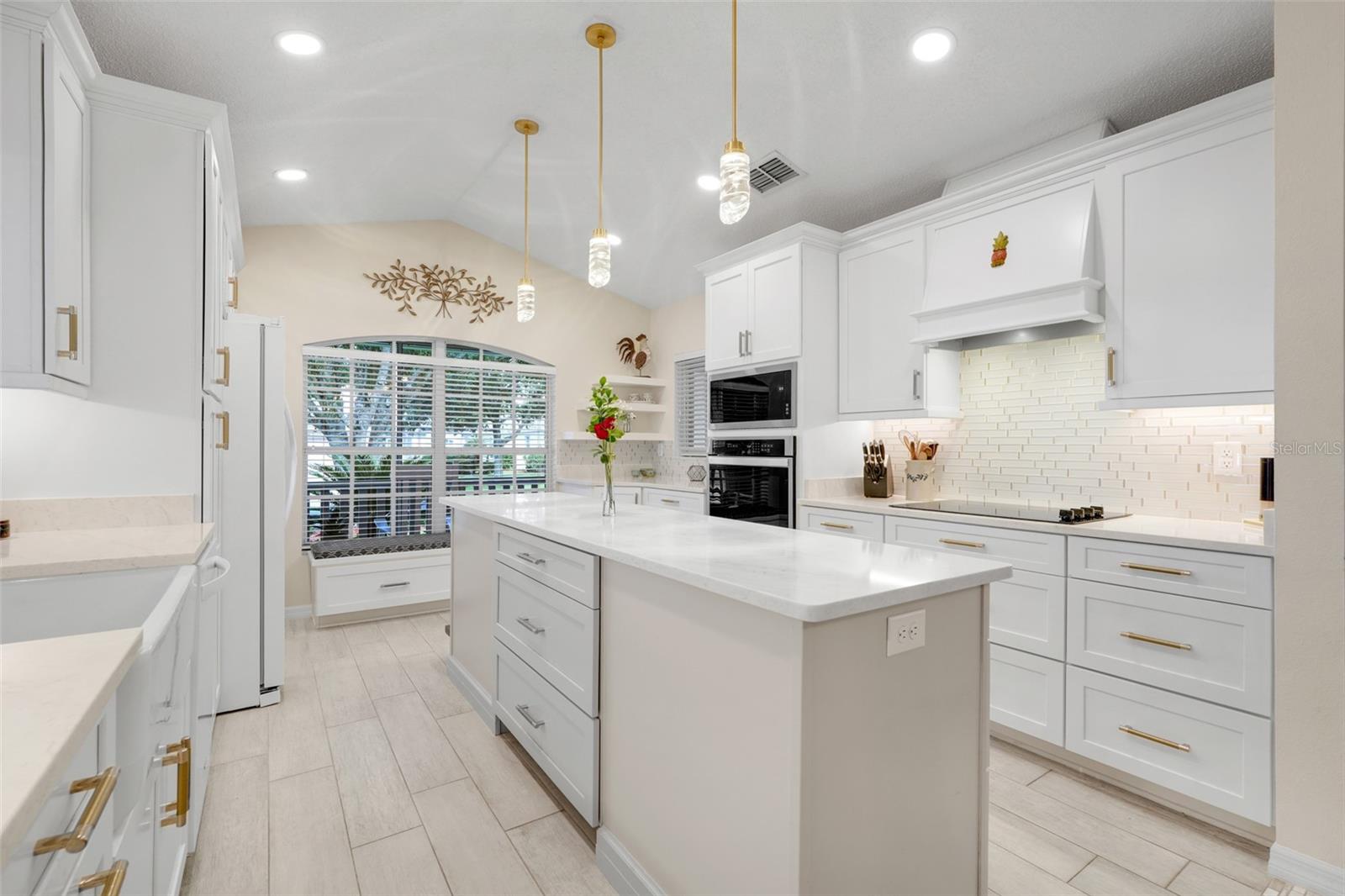 Image 10 of 52 For 3813 Doune Way