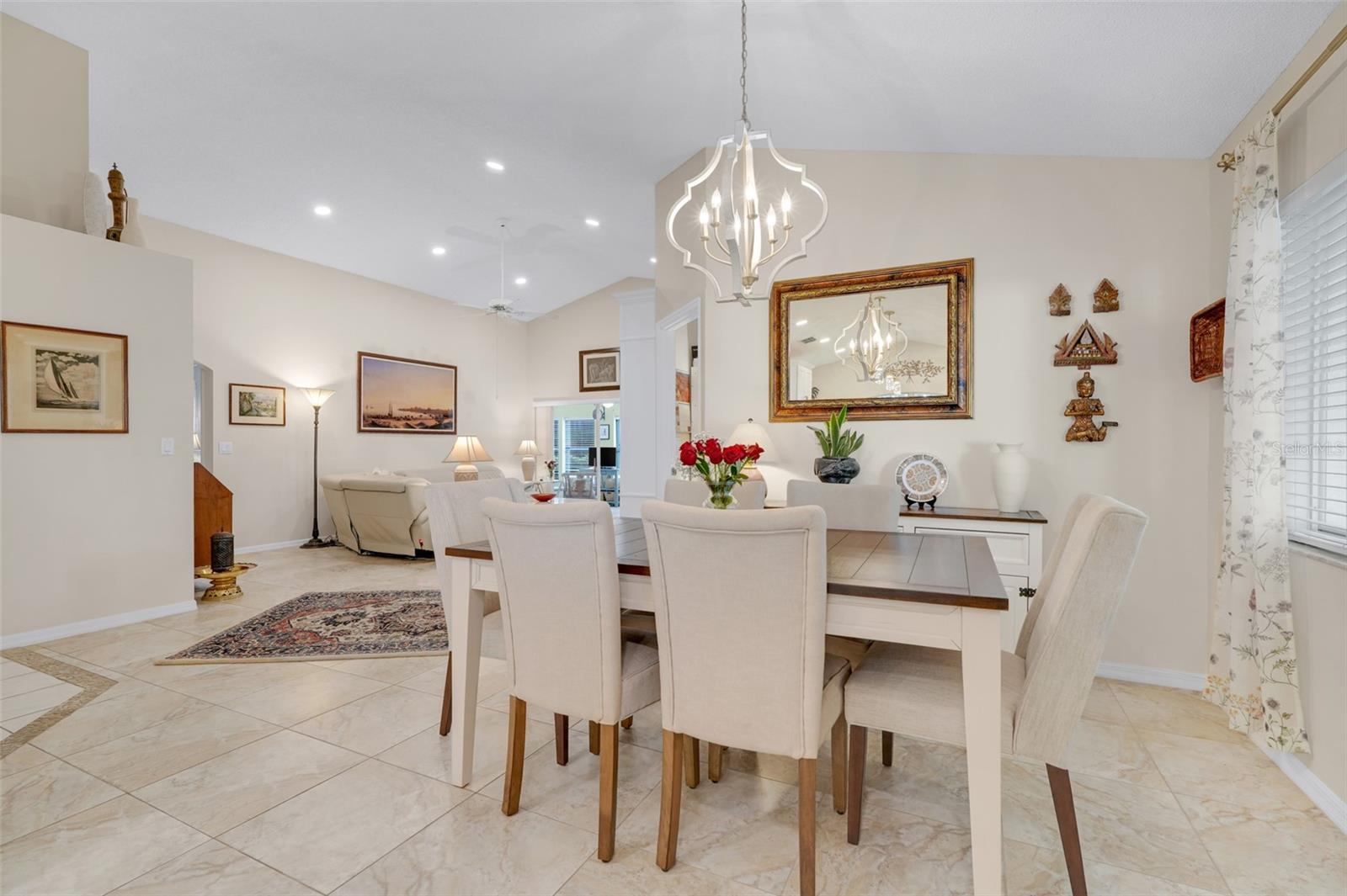 Image 8 of 52 For 3813 Doune Way