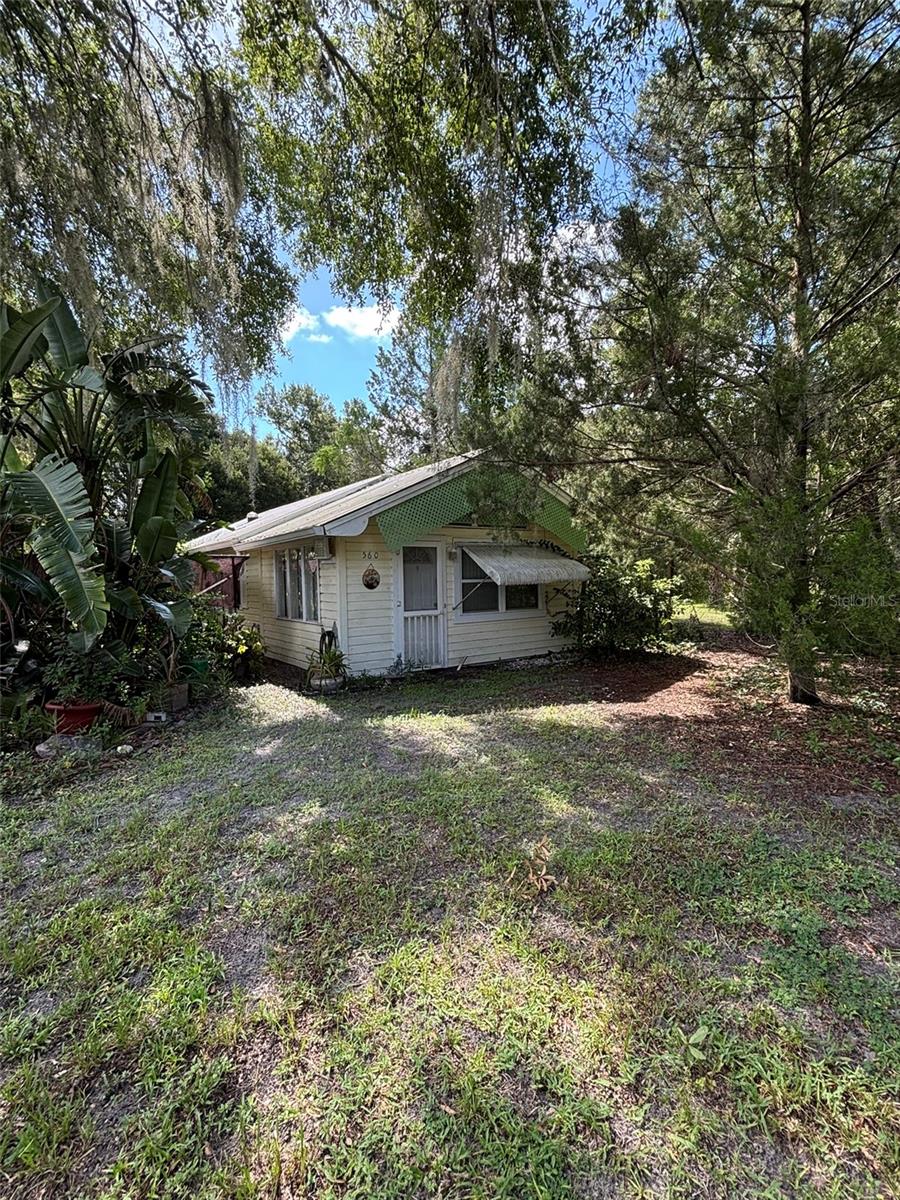 Details for 560 Owens Lane, UMATILLA, FL 32784