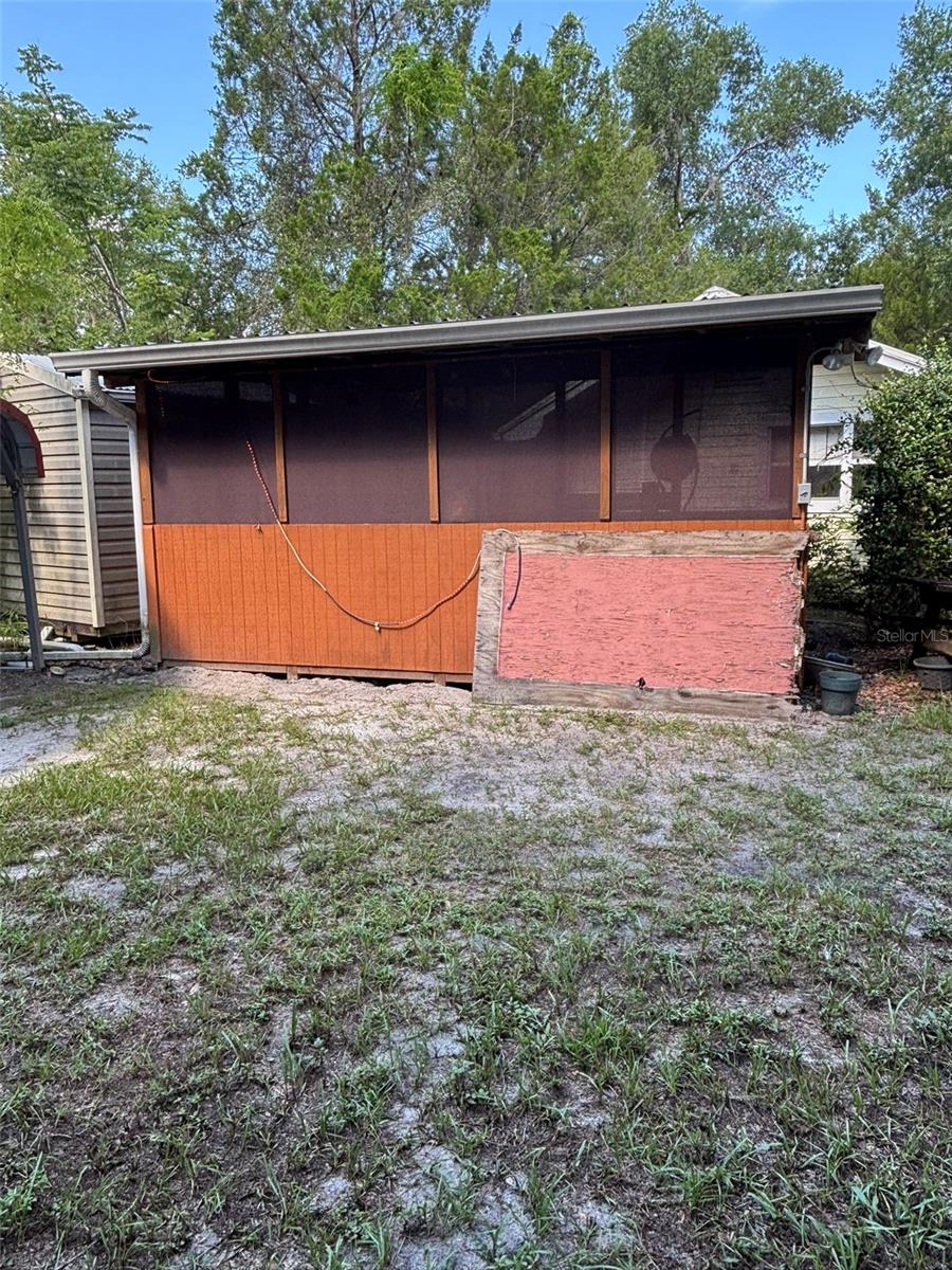 Image 7 of 27 For 560 Owens Lane