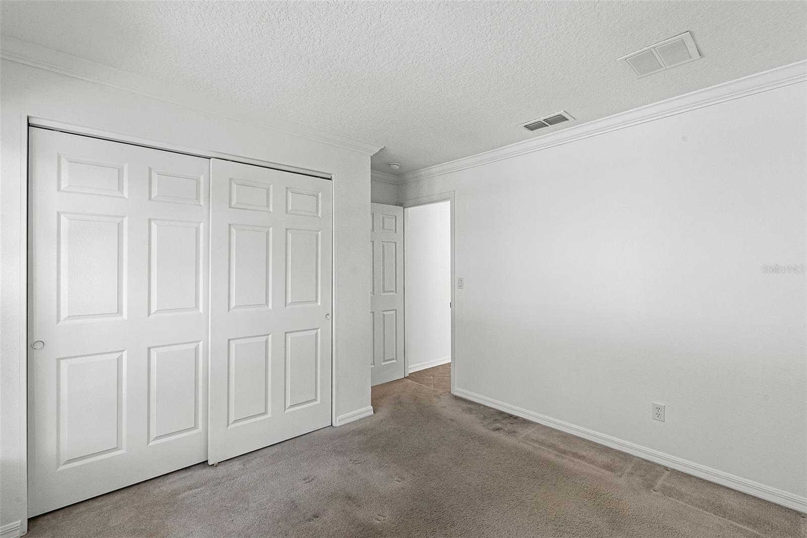 Image 22 of 44 For 16825 Gold Star Court
