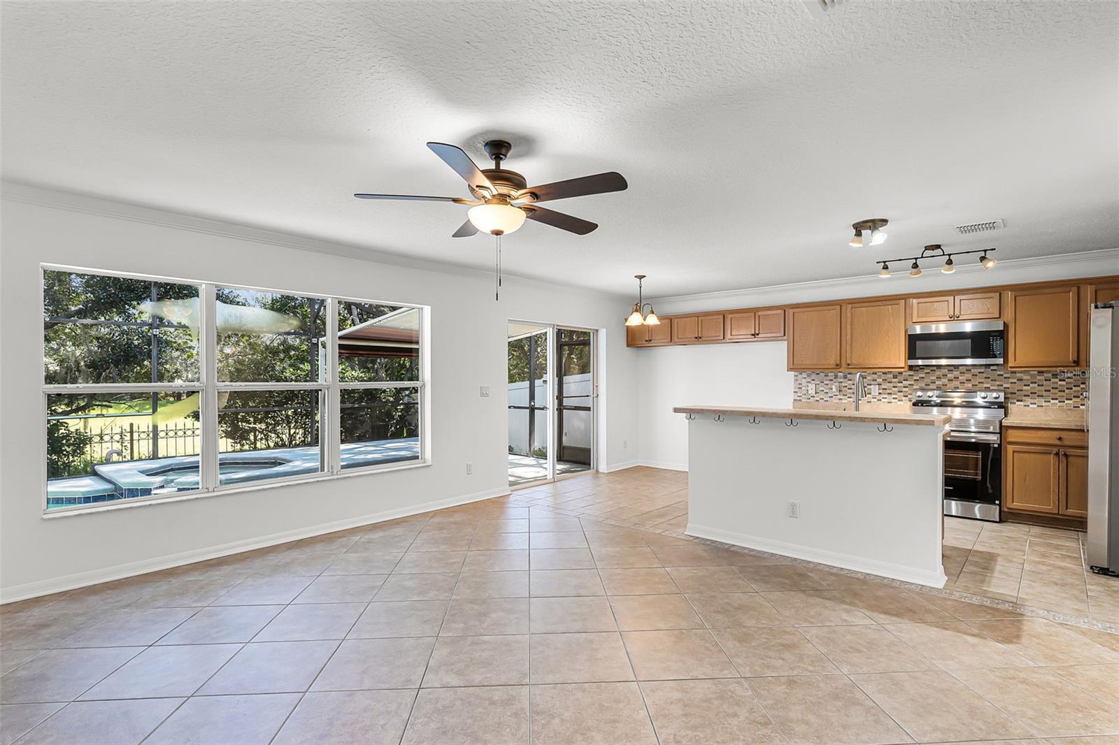Image 8 of 44 For 16825 Gold Star Court