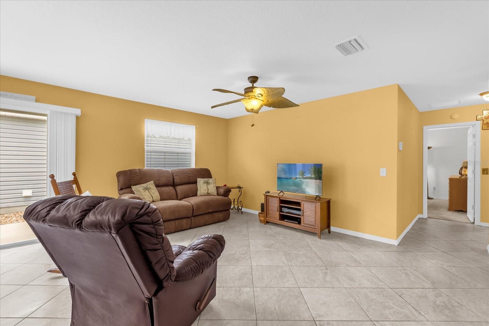 Image 3 of 28 For 1382 Zest Avenue