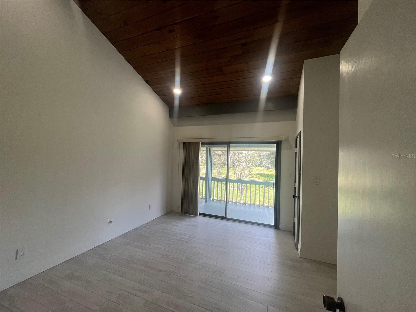 Image 2 of 11 For 337 Birch Way 337