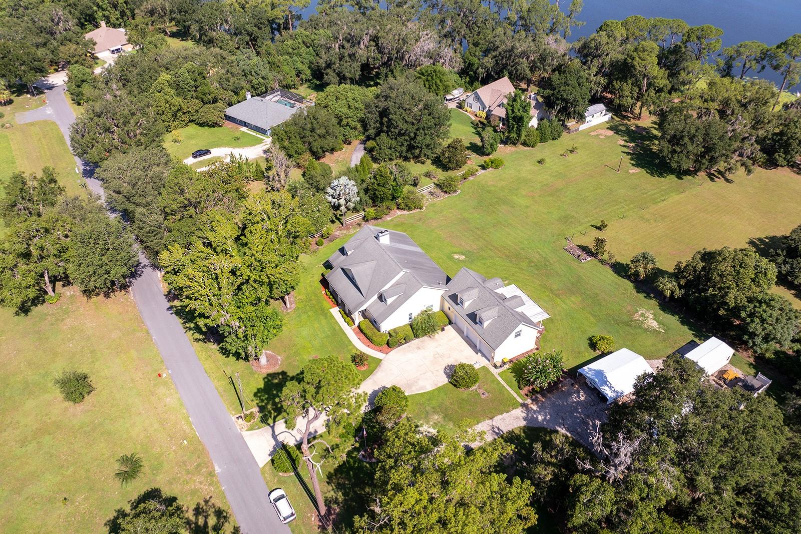 Image 46 of 62 For 590 Crescent Street