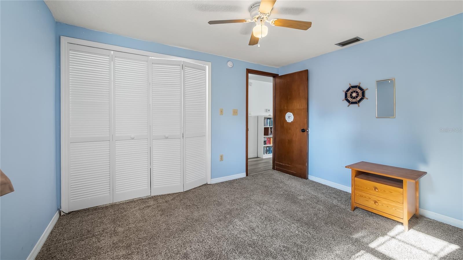 Image 18 of 39 For 6466 Richard Drive