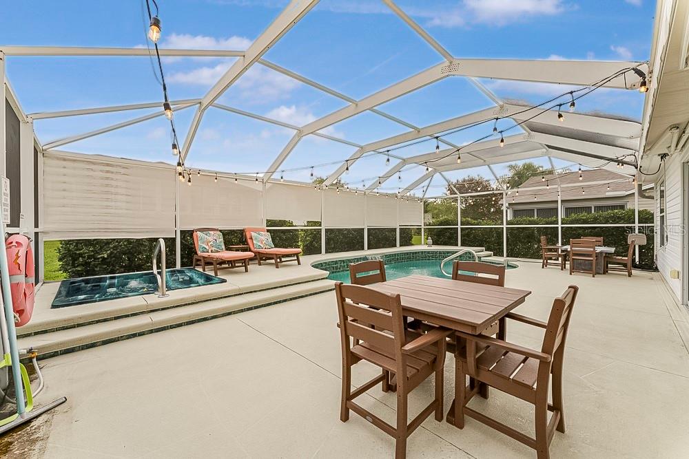 Listing photo id 21 for 987 Candler Place