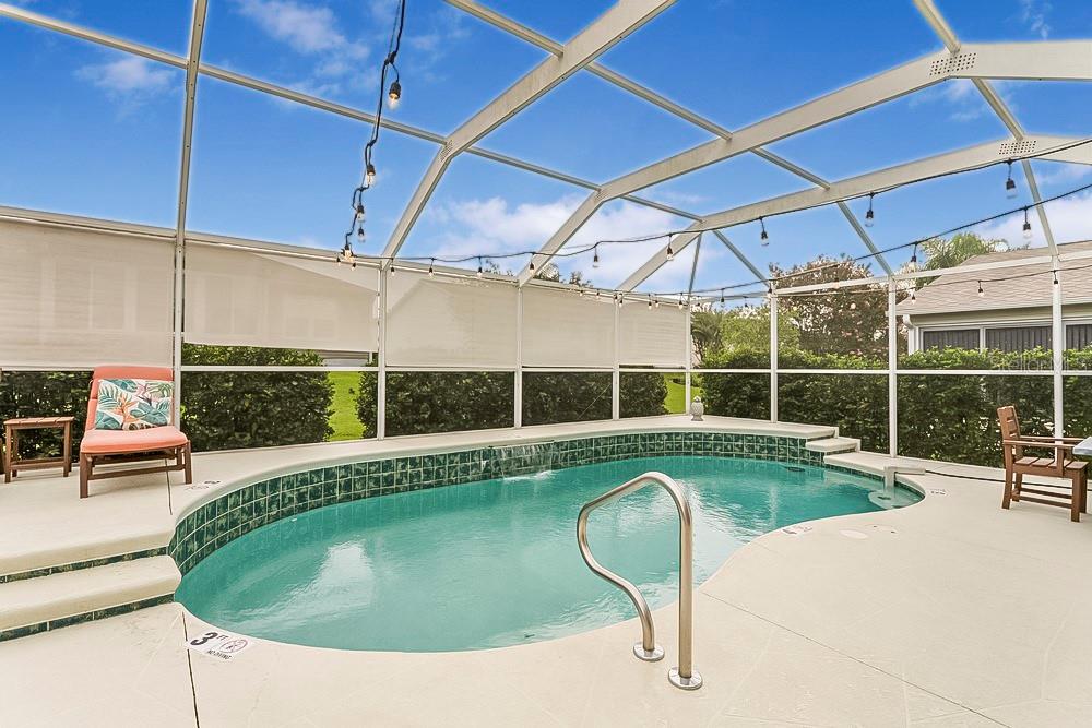 Listing photo id 23 for 987 Candler Place