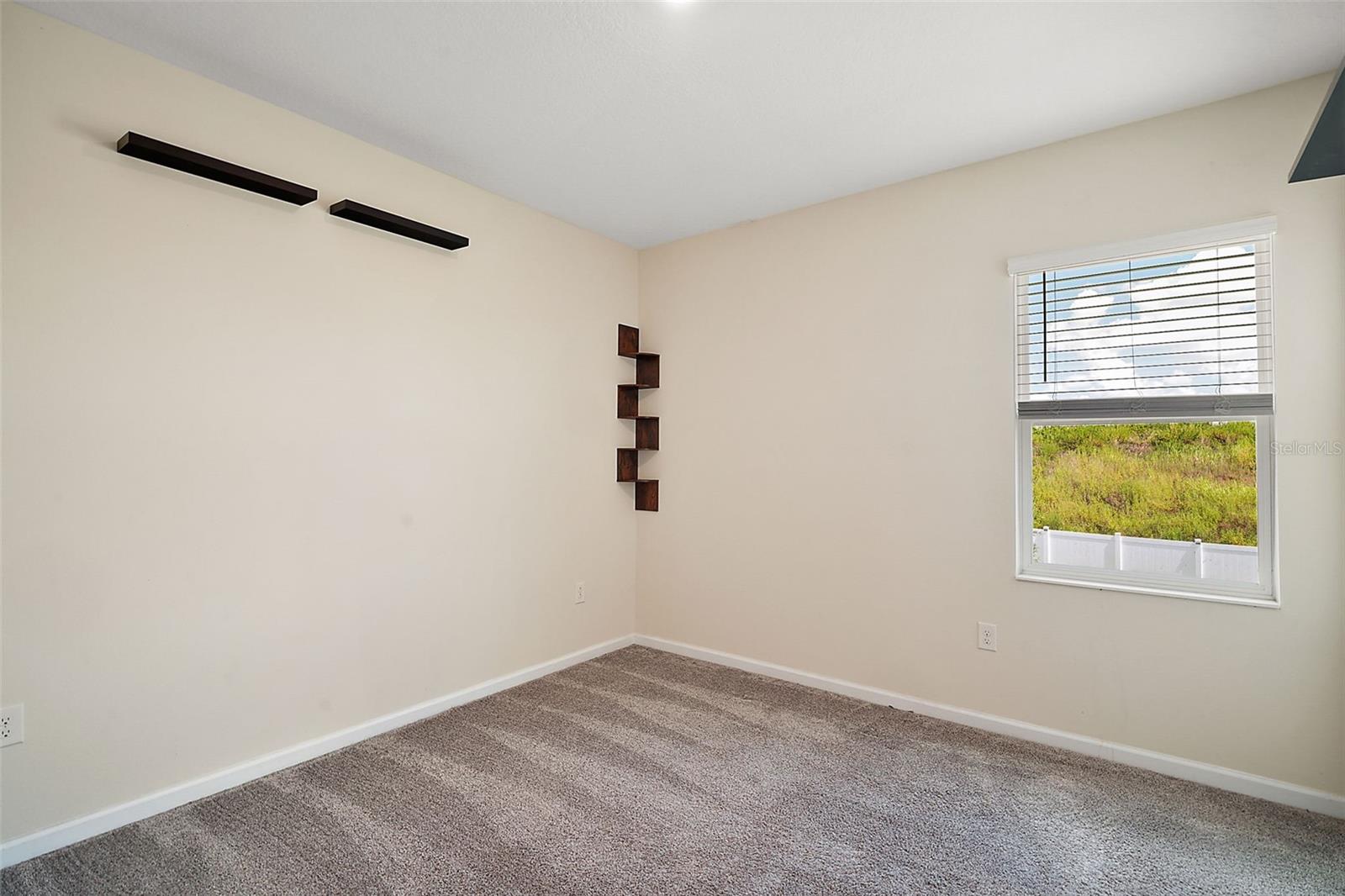 Image 30 of 41 For 900 Carmillion Ct