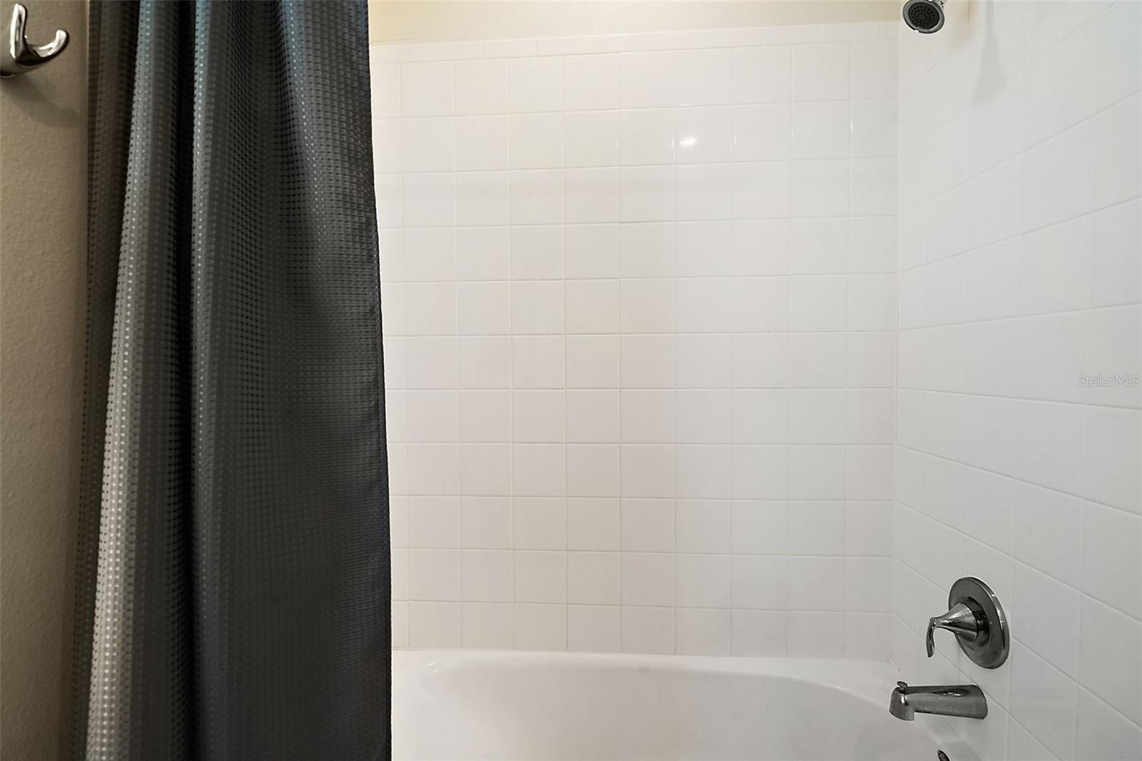 Image 32 of 41 For 900 Carmillion Ct