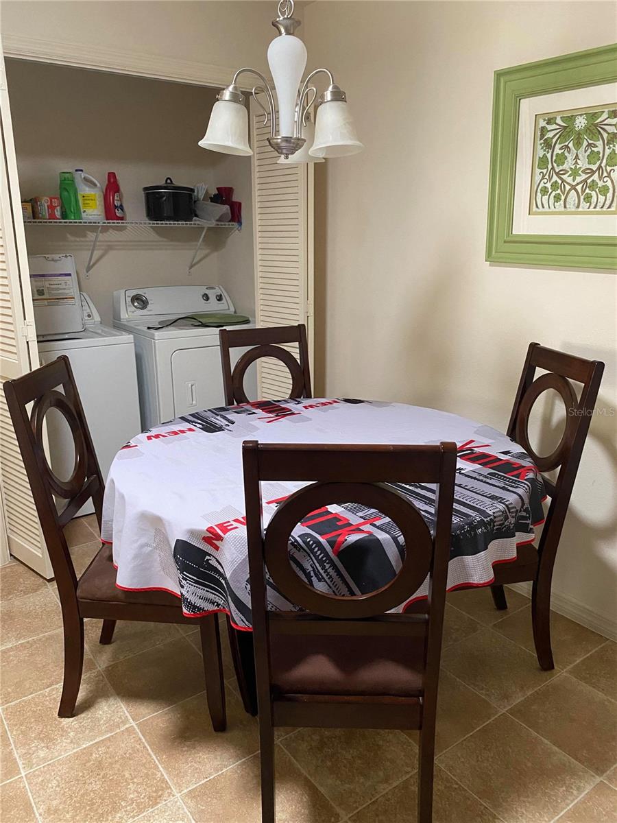 Image 11 of 23 For 3374 Castlegate Court