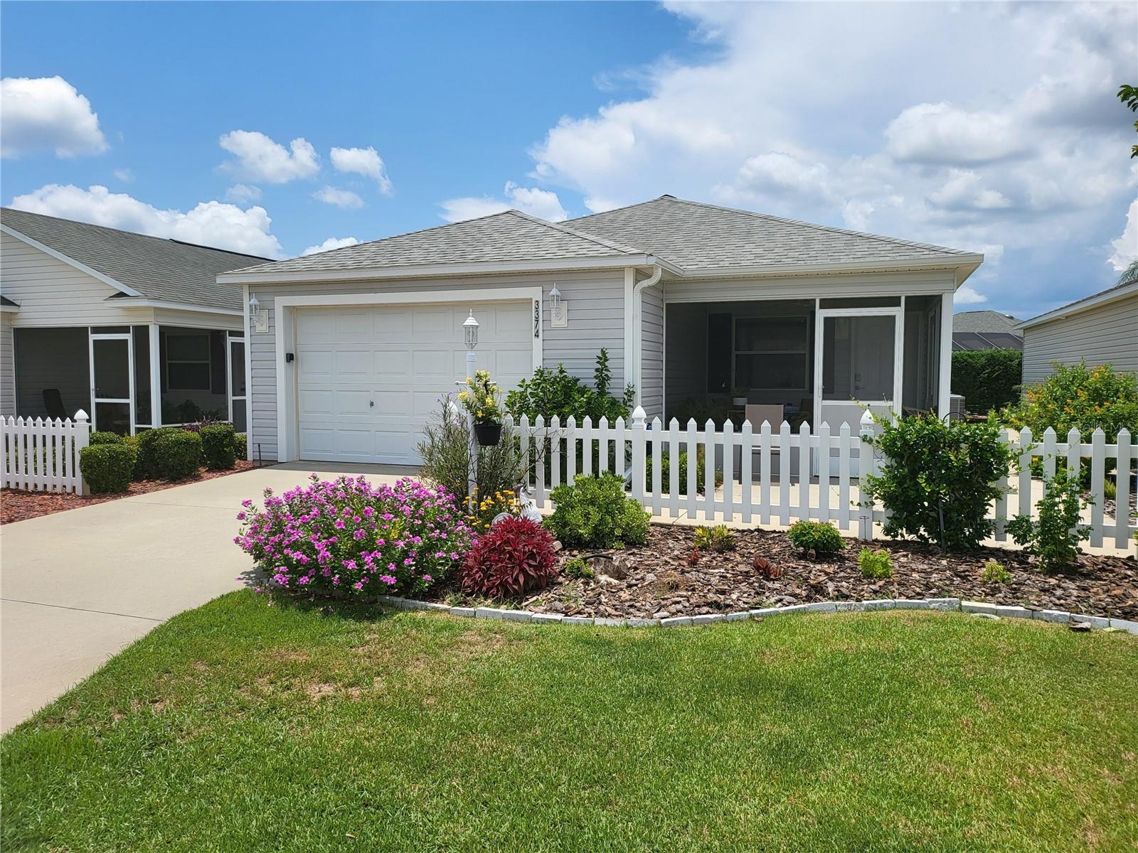Image 2 of 23 For 3374 Castlegate Court