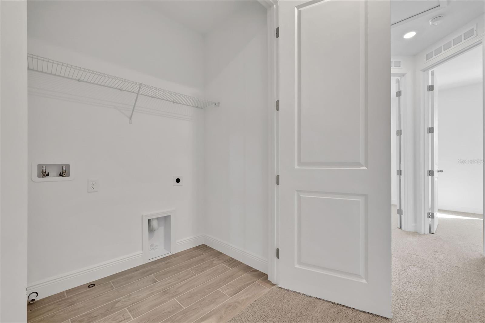 Image 19 of 36 For 2904 Voyager Avenue