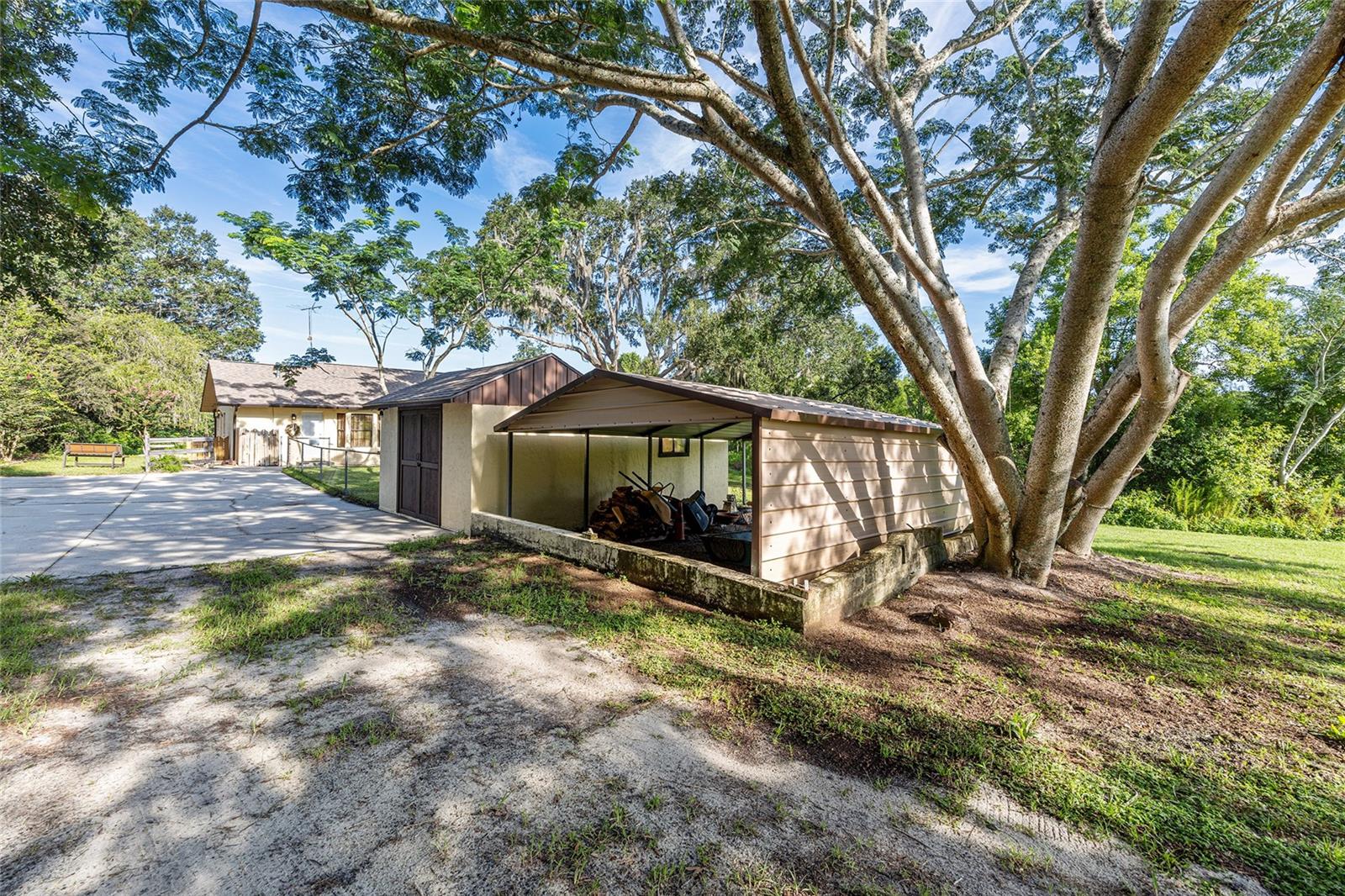 Image 10 of 66 For 15992 156th Place Road