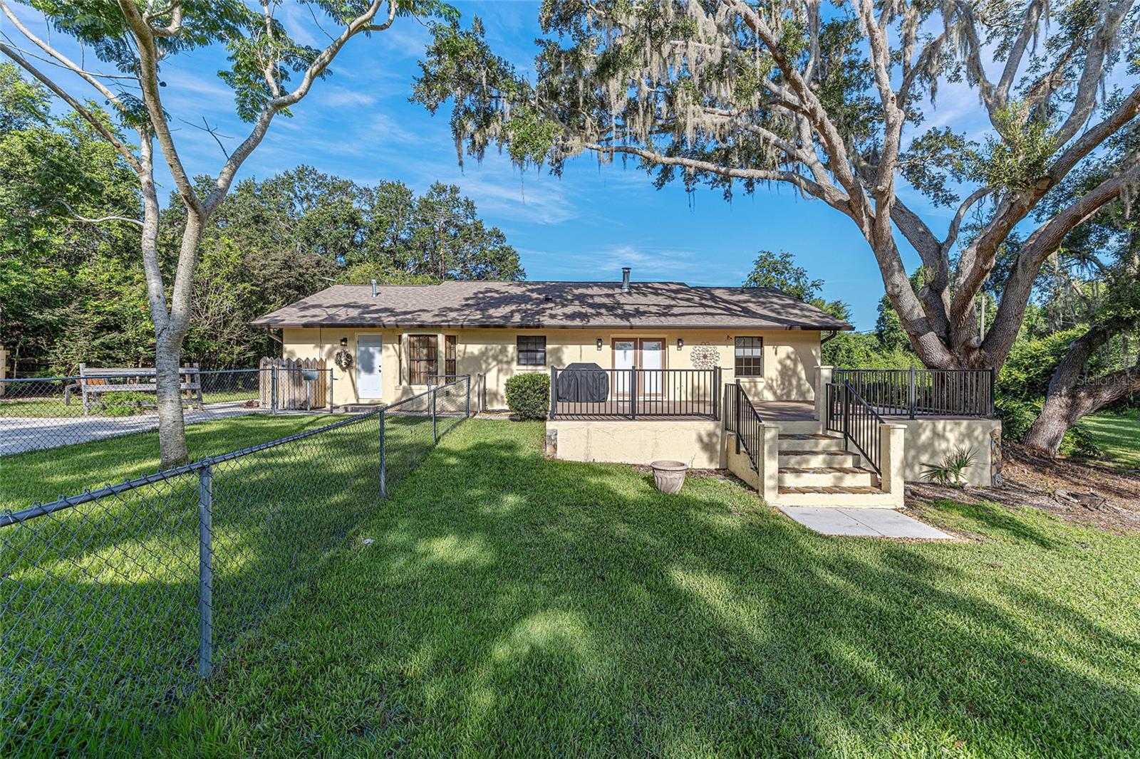 Image 14 of 66 For 15992 156th Place Road