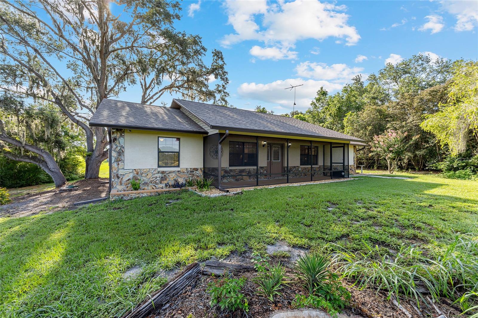 Image 2 of 66 For 15992 156th Place Road