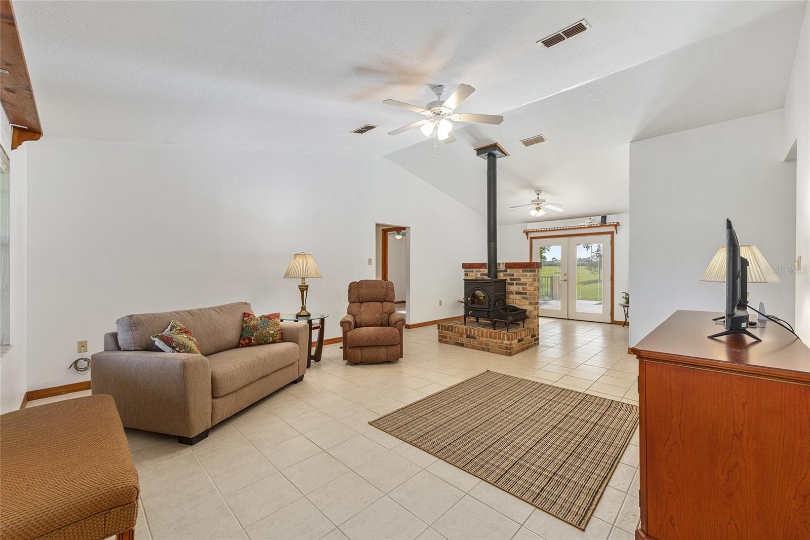 Image 22 of 66 For 15992 156th Place Road