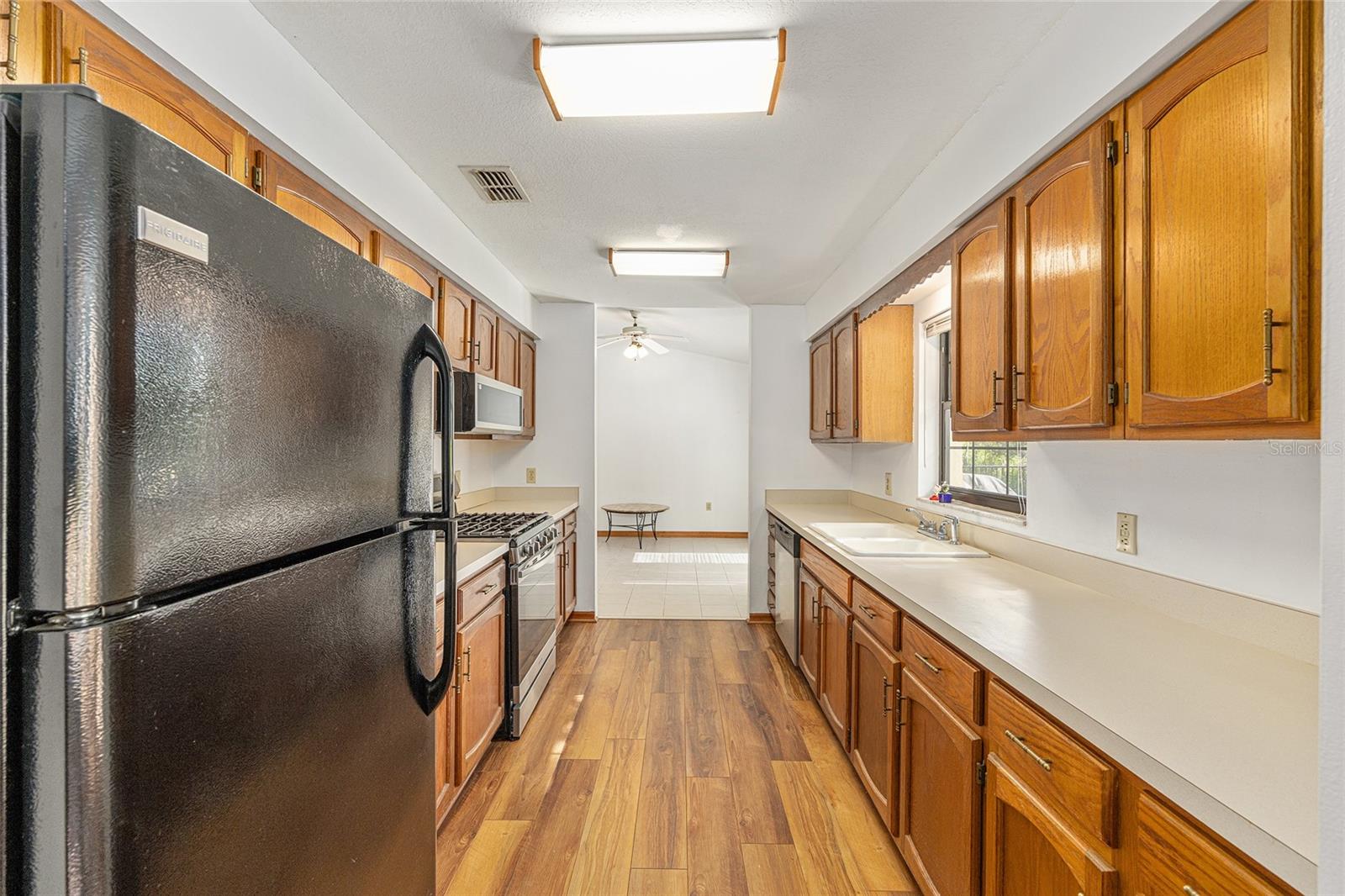 Image 32 of 66 For 15992 156th Place Road