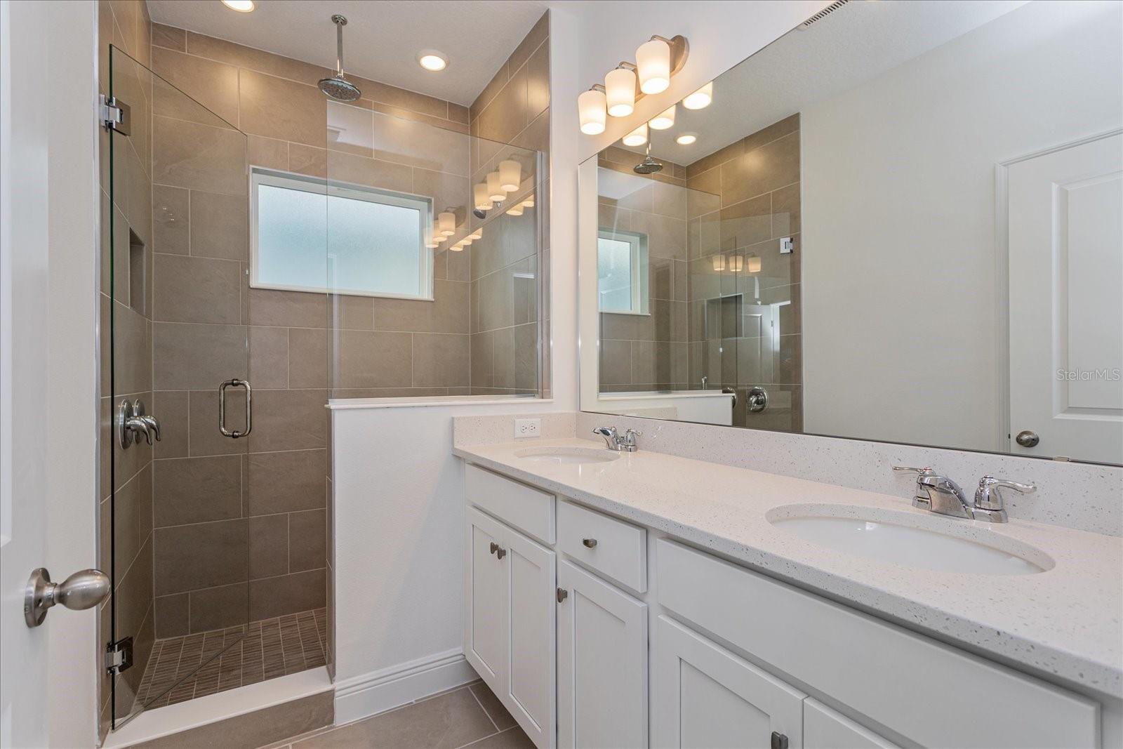Image 16 of 25 For 13187 Calming Breeze Way