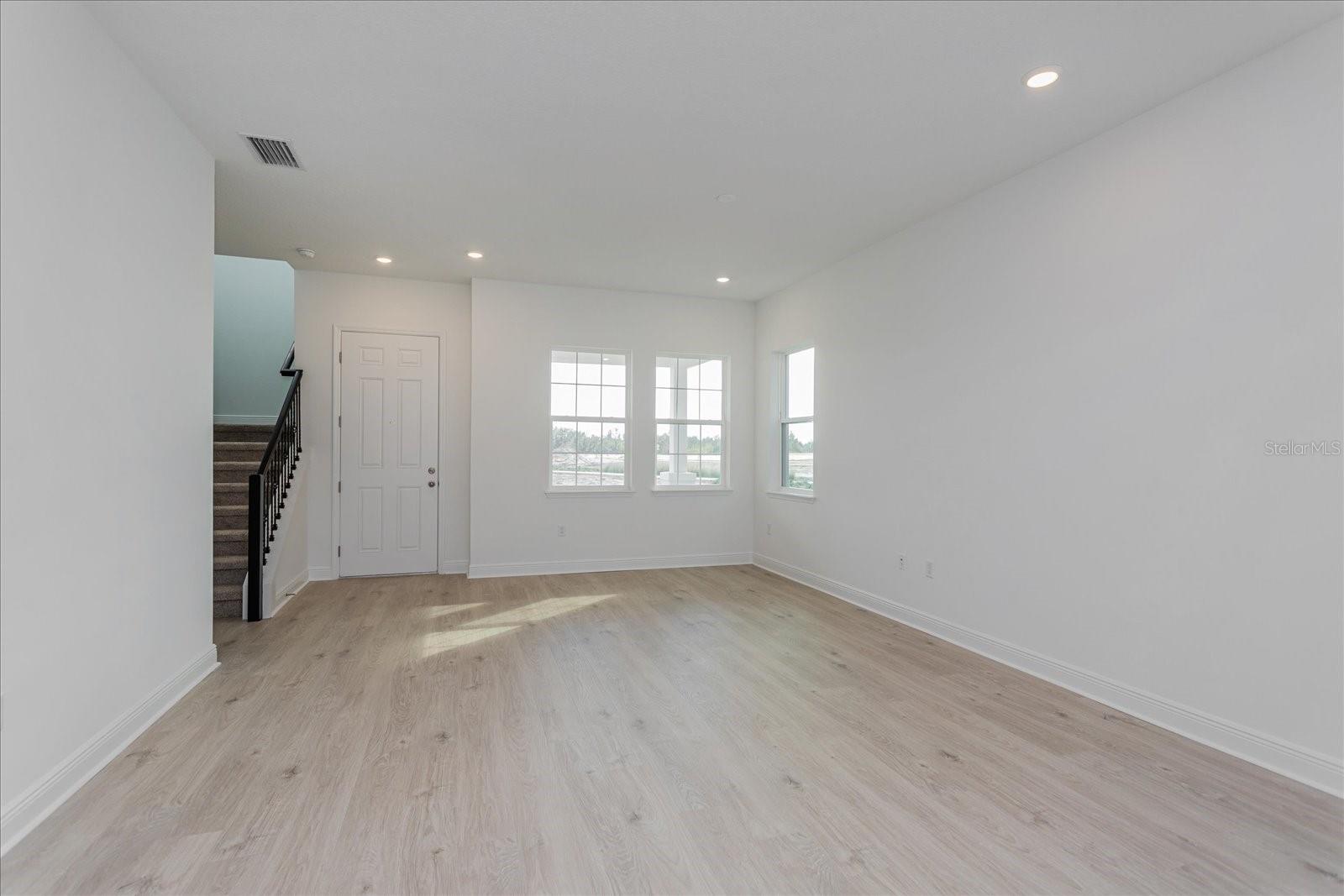 Image 6 of 25 For 13187 Calming Breeze Way