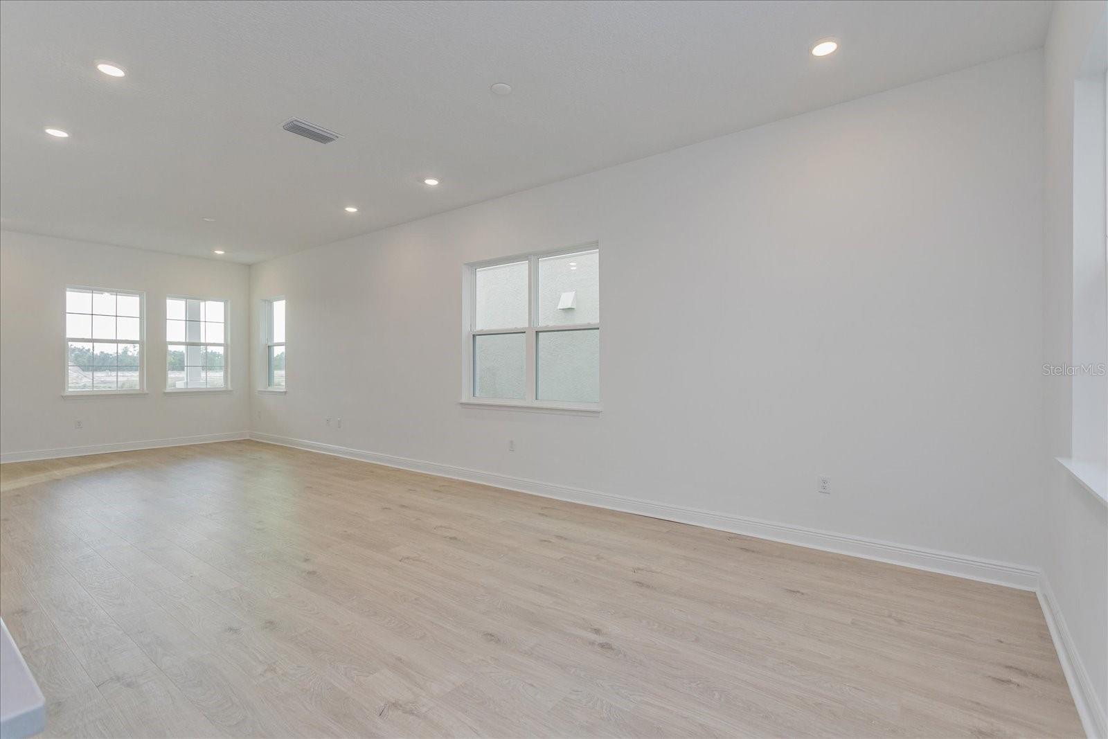 Image 8 of 25 For 13187 Calming Breeze Way
