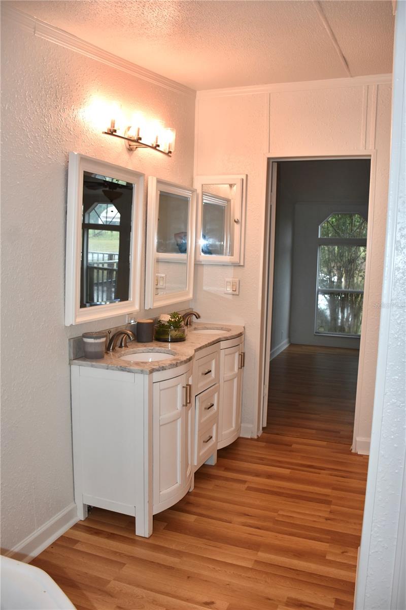 Image 21 of 46 For 22524 Orange Blossom Lane