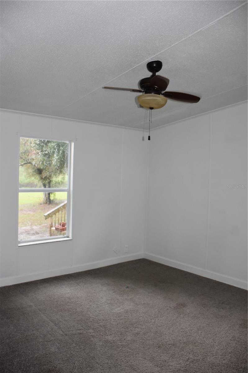 Image 25 of 46 For 22524 Orange Blossom Lane