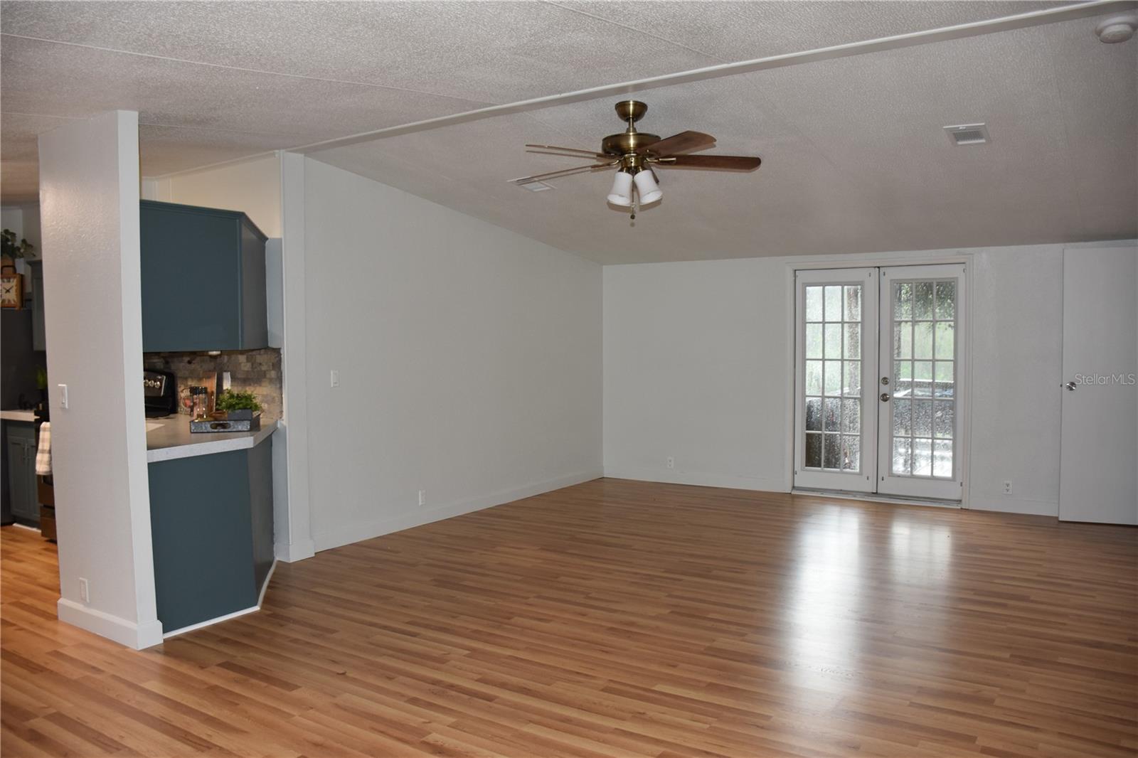 Image 7 of 46 For 22524 Orange Blossom Lane