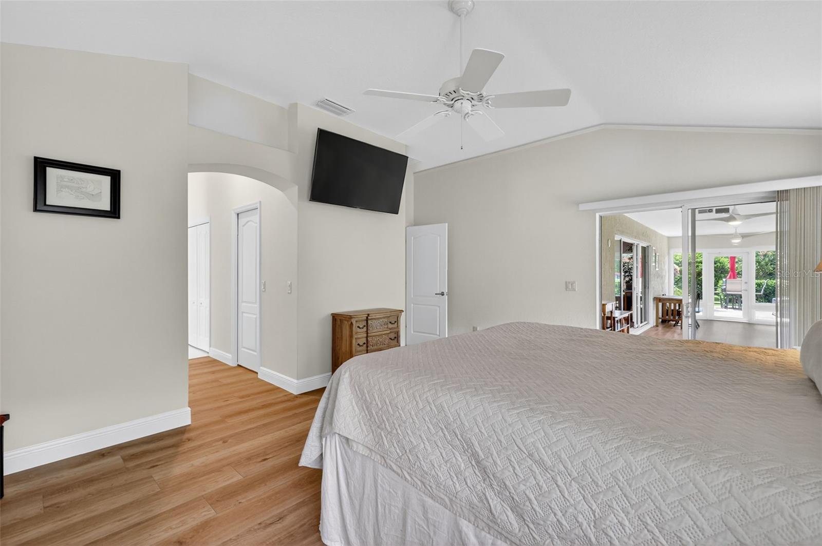 Image 16 of 40 For 1178 Bethune Way