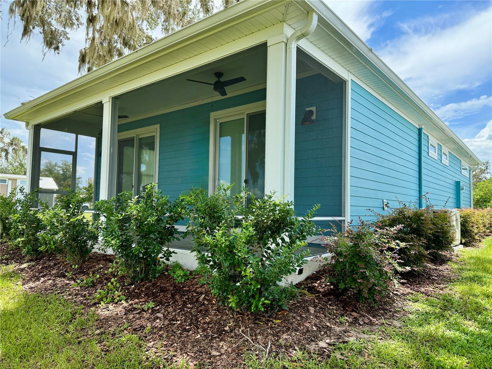 Image 15 of 38 For 12030 Lakeshore Way