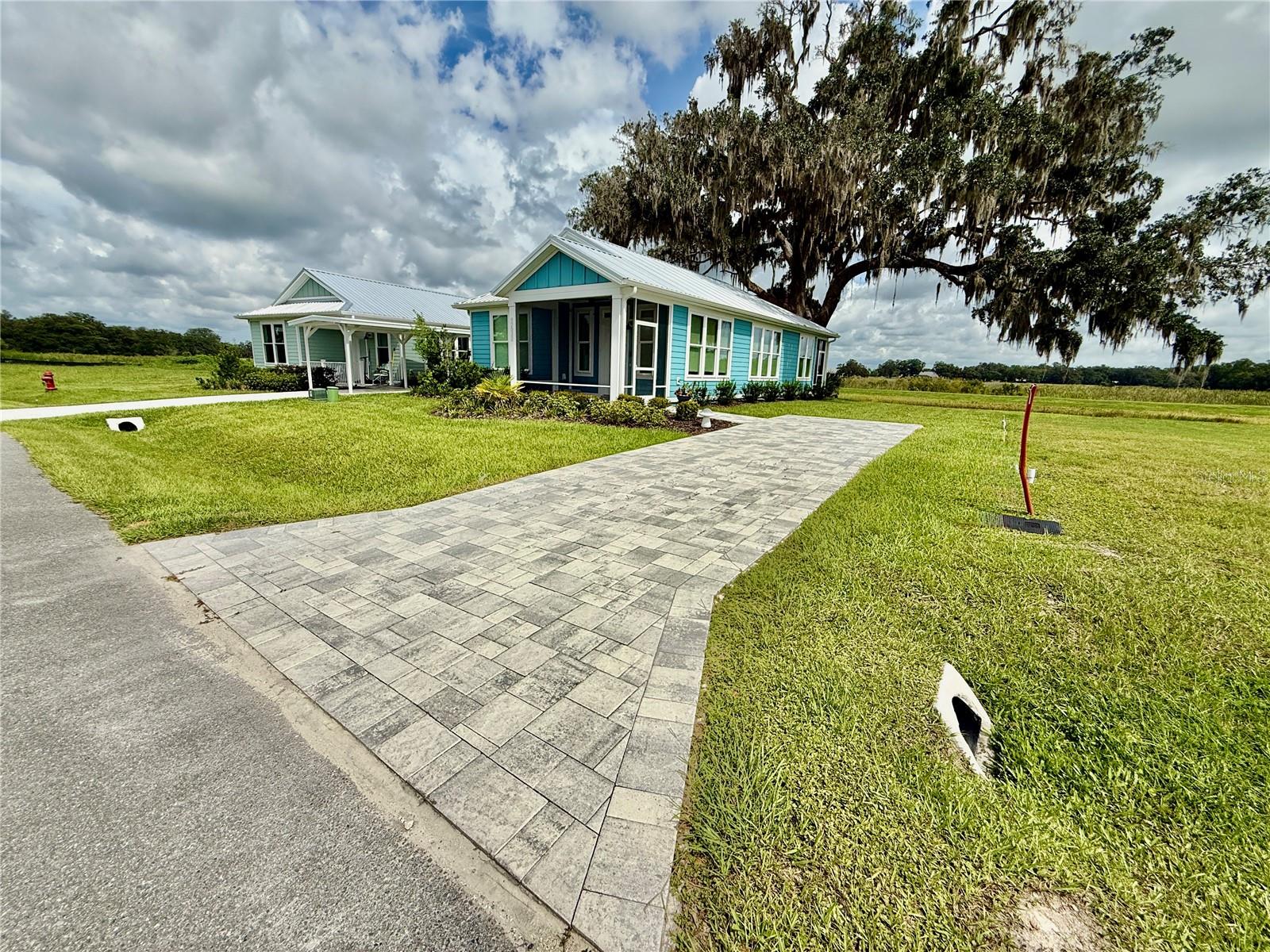 Image 18 of 38 For 12030 Lakeshore Way