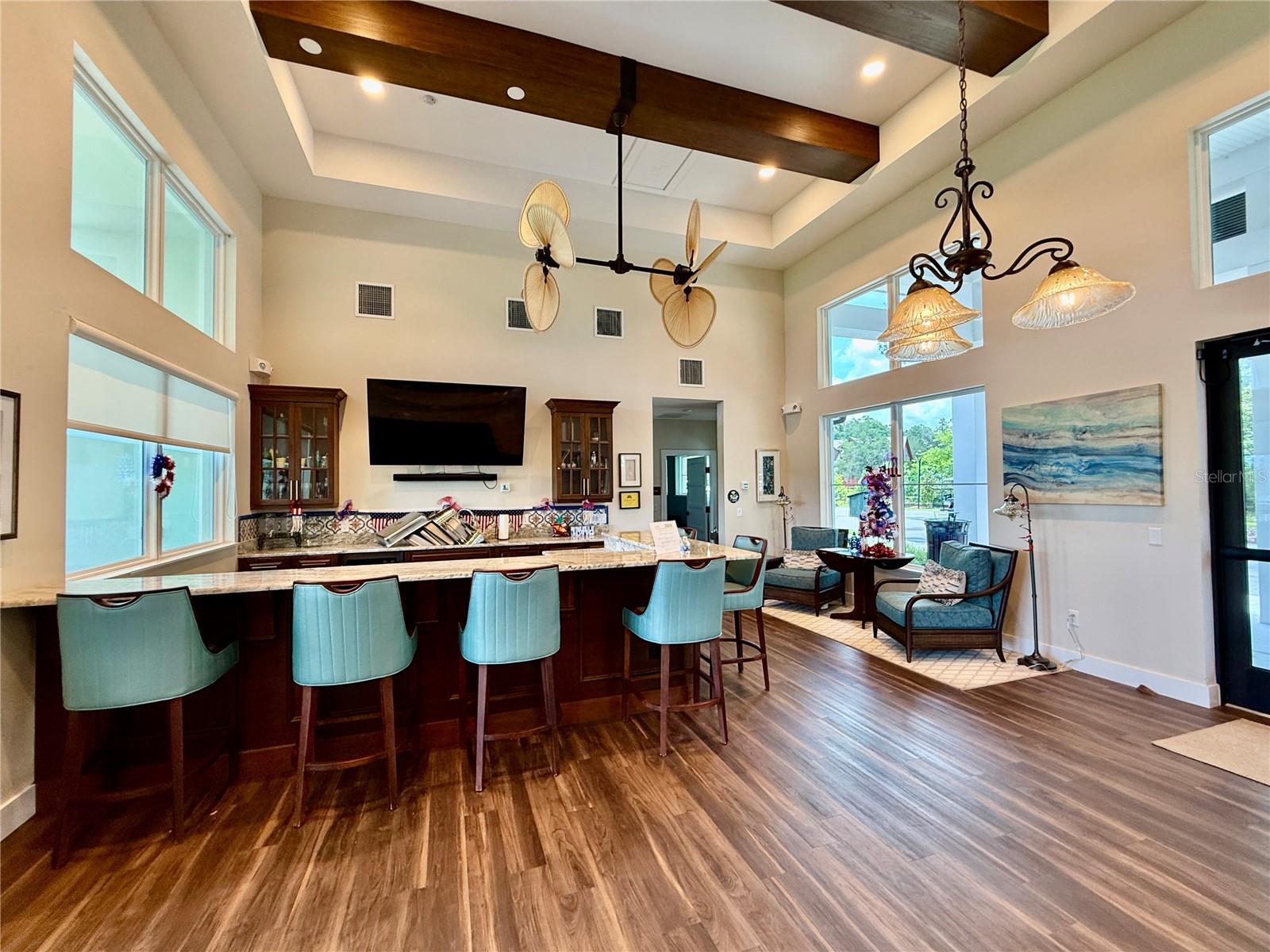 Image 36 of 38 For 12030 Lakeshore Way