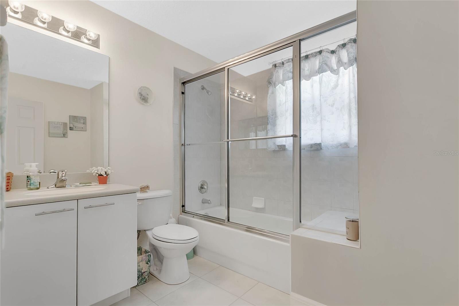 Image 17 of 36 For 16721 Culloden Court