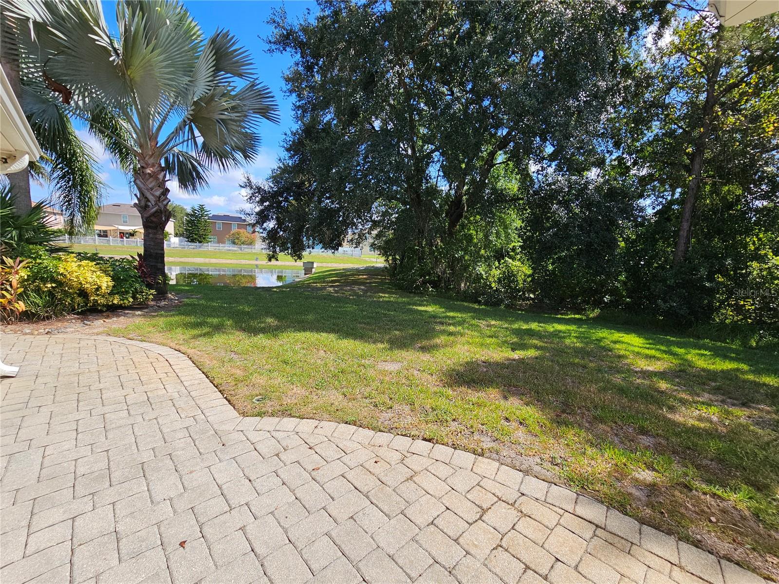 Image 9 of 36 For 16721 Culloden Court