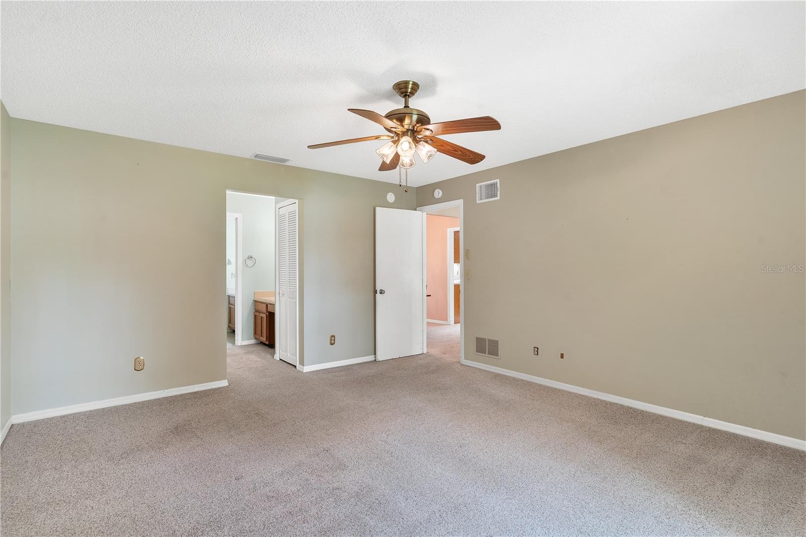 Image 23 of 42 For 2209 Dogwood Circle