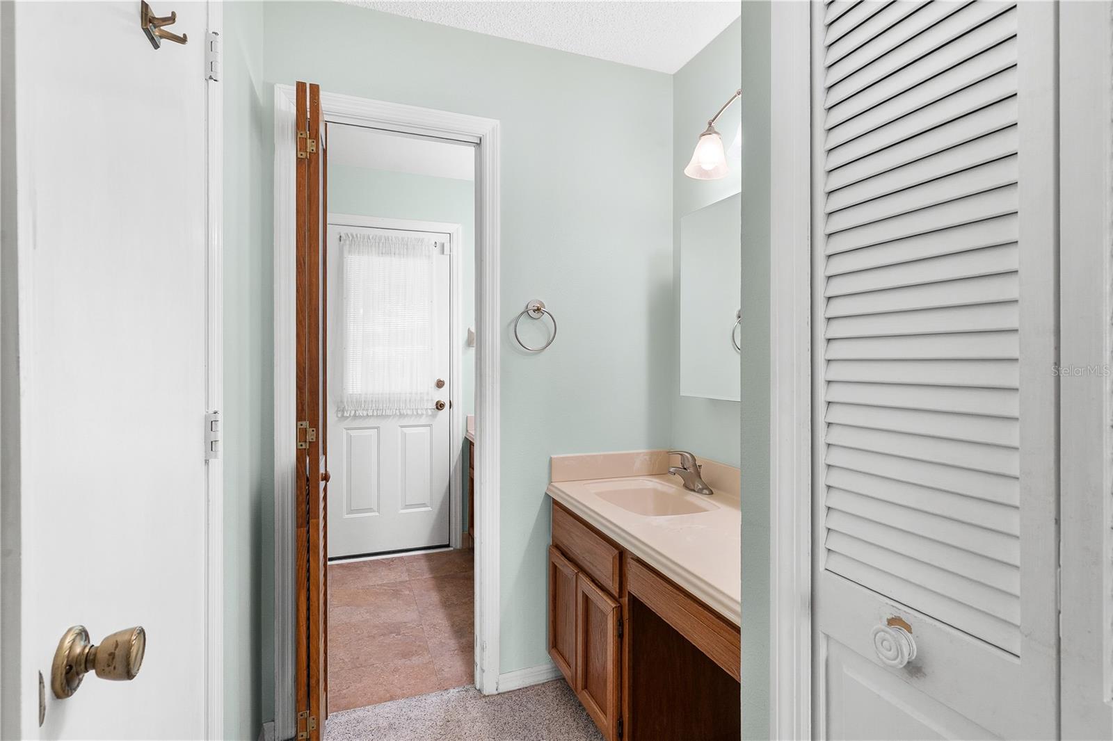 Image 24 of 42 For 2209 Dogwood Circle