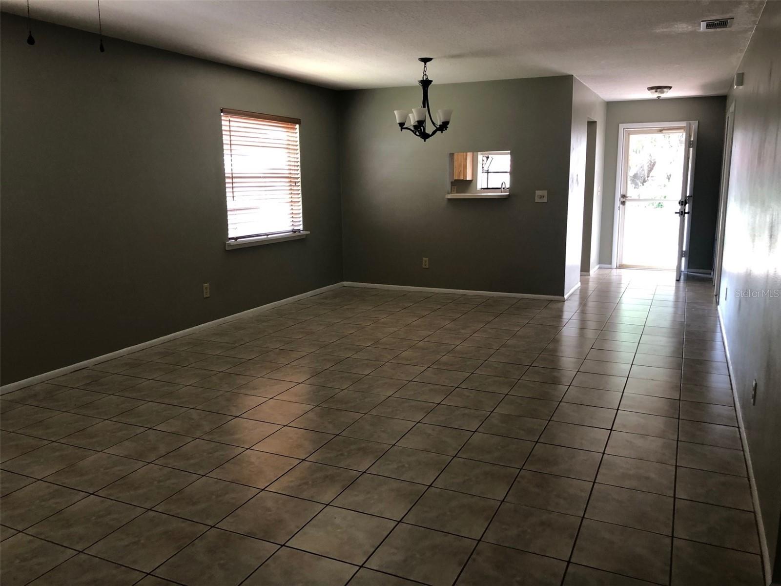Image 3 of 11 For 625 8th Avenue
