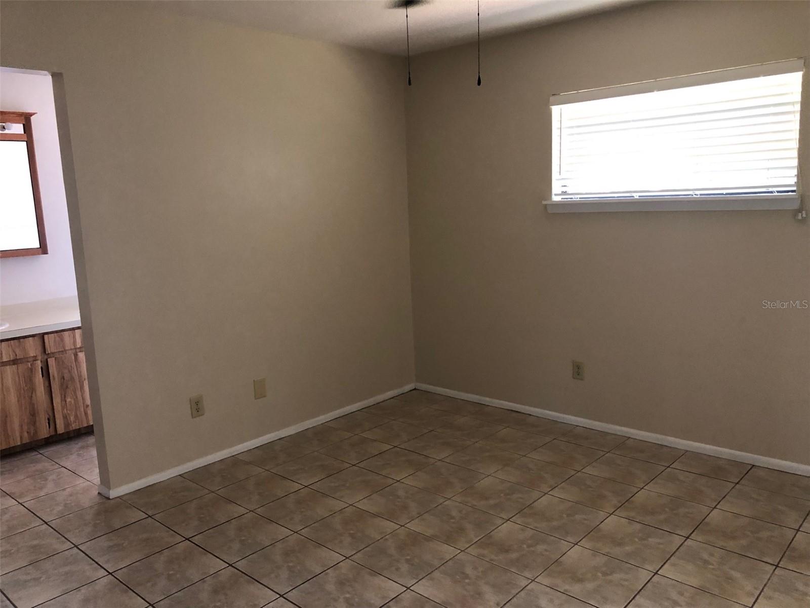 Image 8 of 11 For 625 8th Avenue
