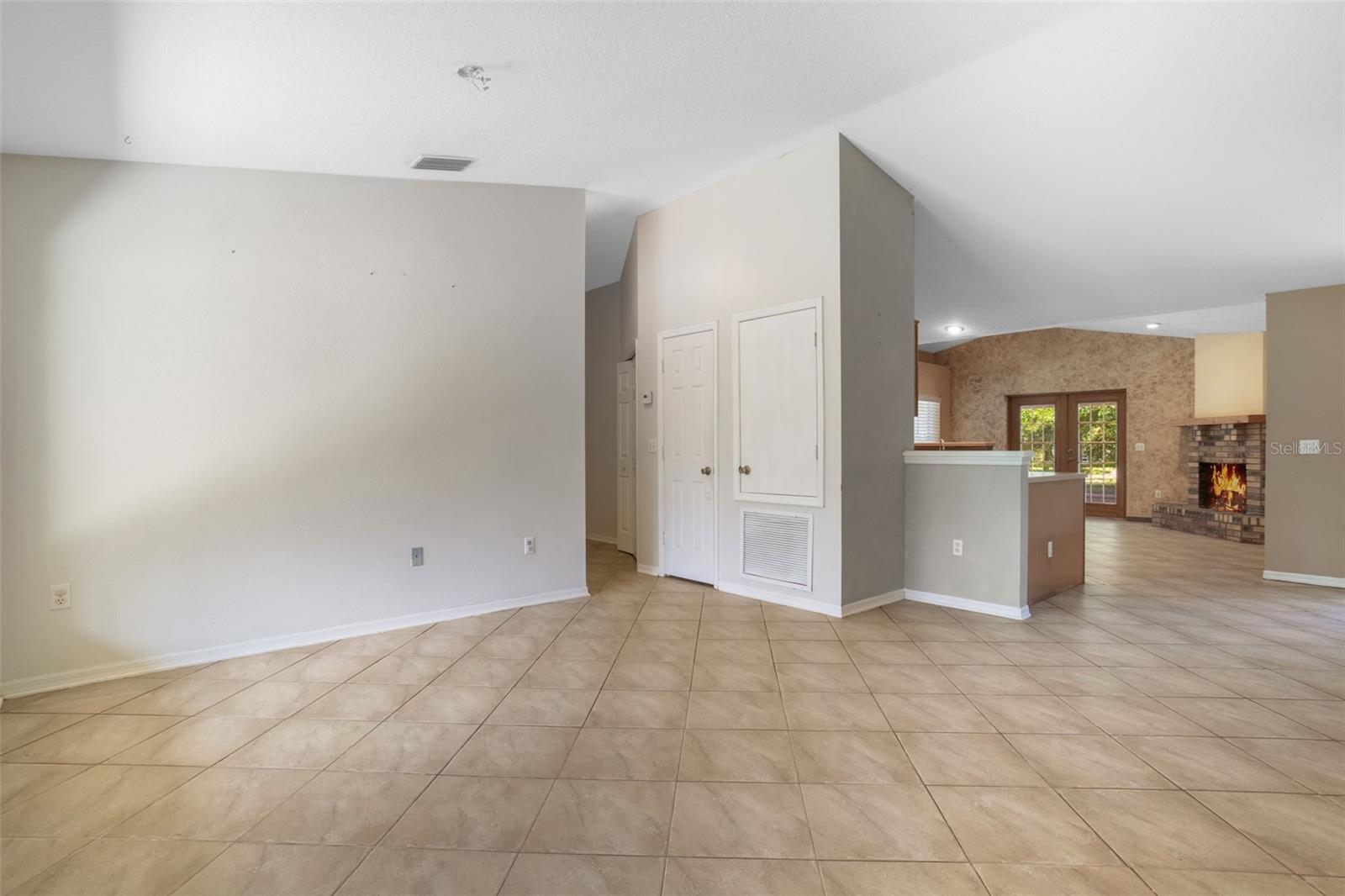 Image 4 of 24 For 44044 East Road