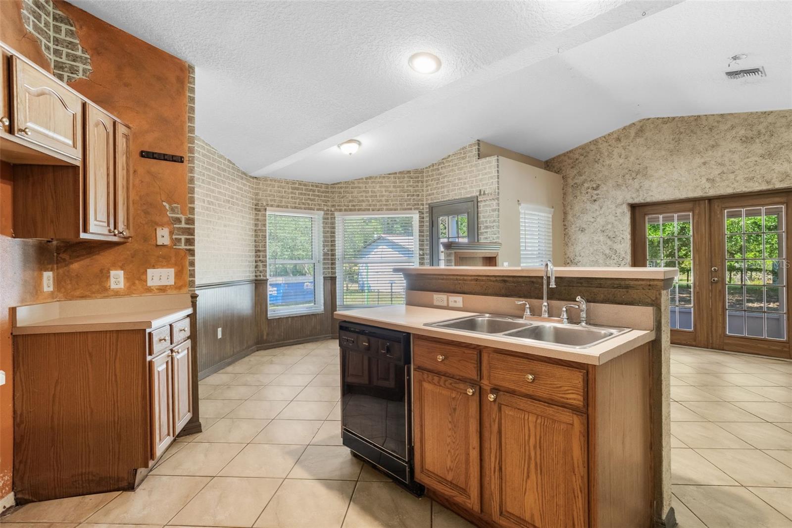 Image 9 of 24 For 44044 East Road