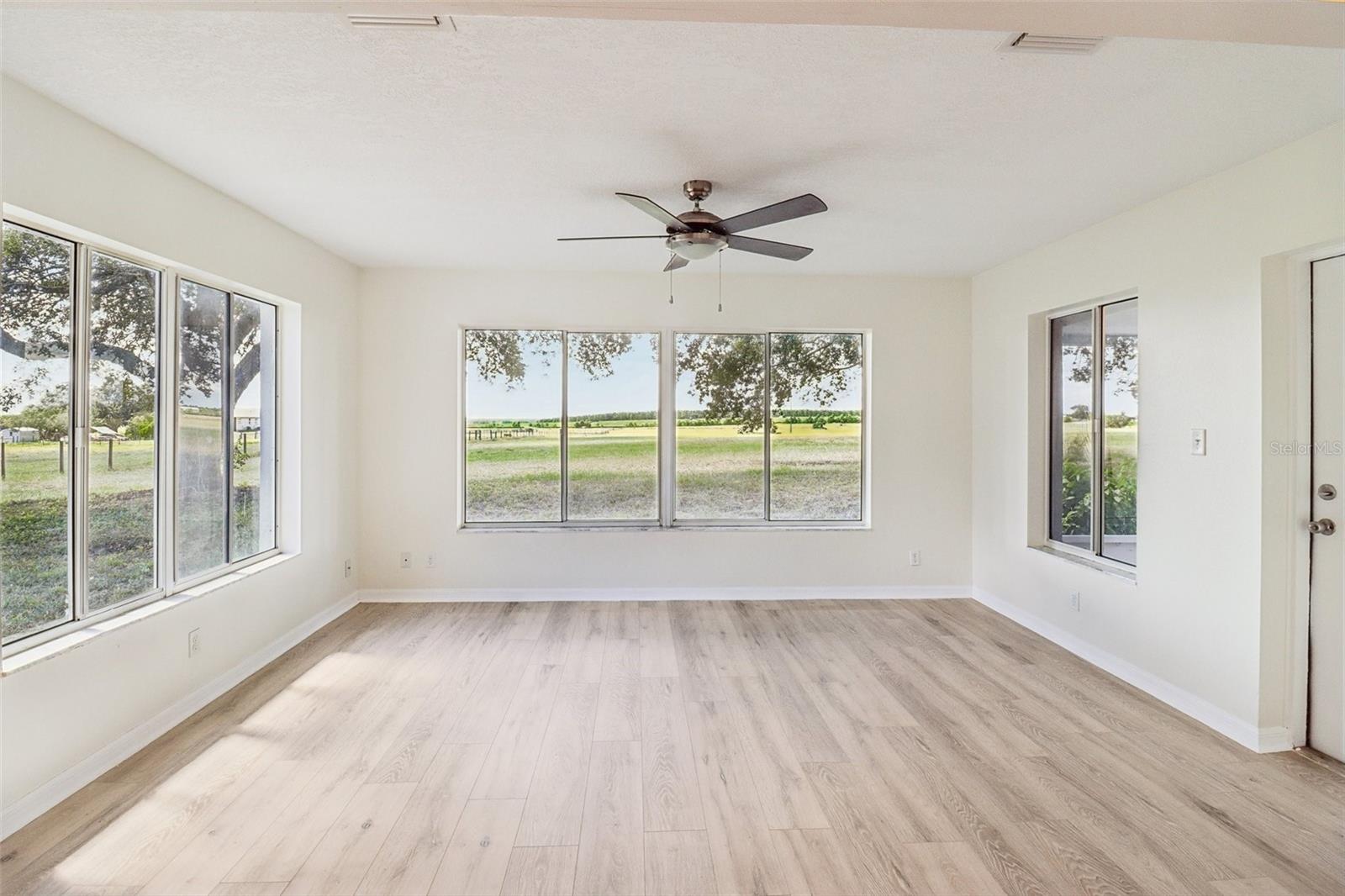 Image 13 of 38 For 37149 Sandy Lane