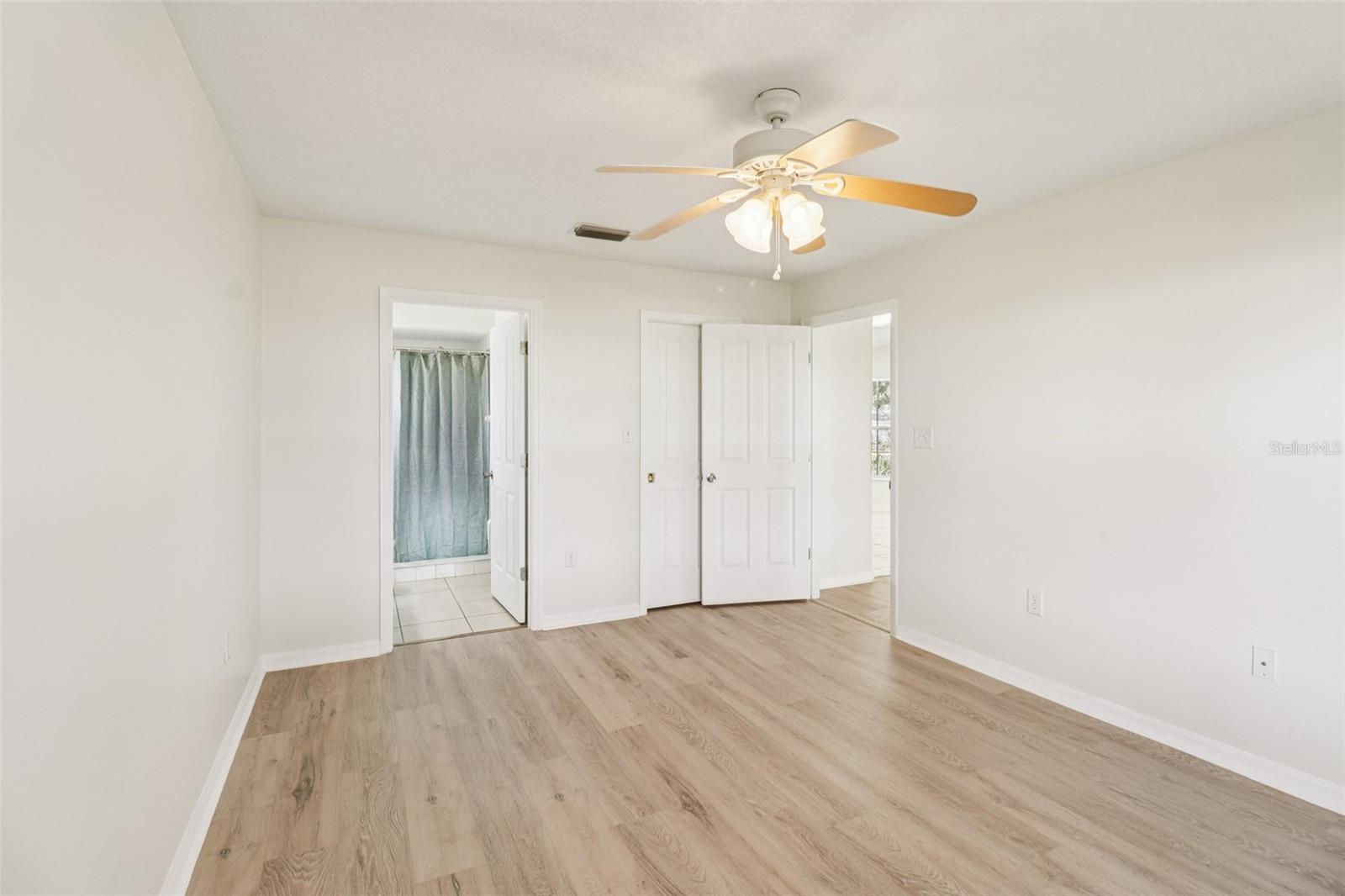 Image 22 of 38 For 37149 Sandy Lane