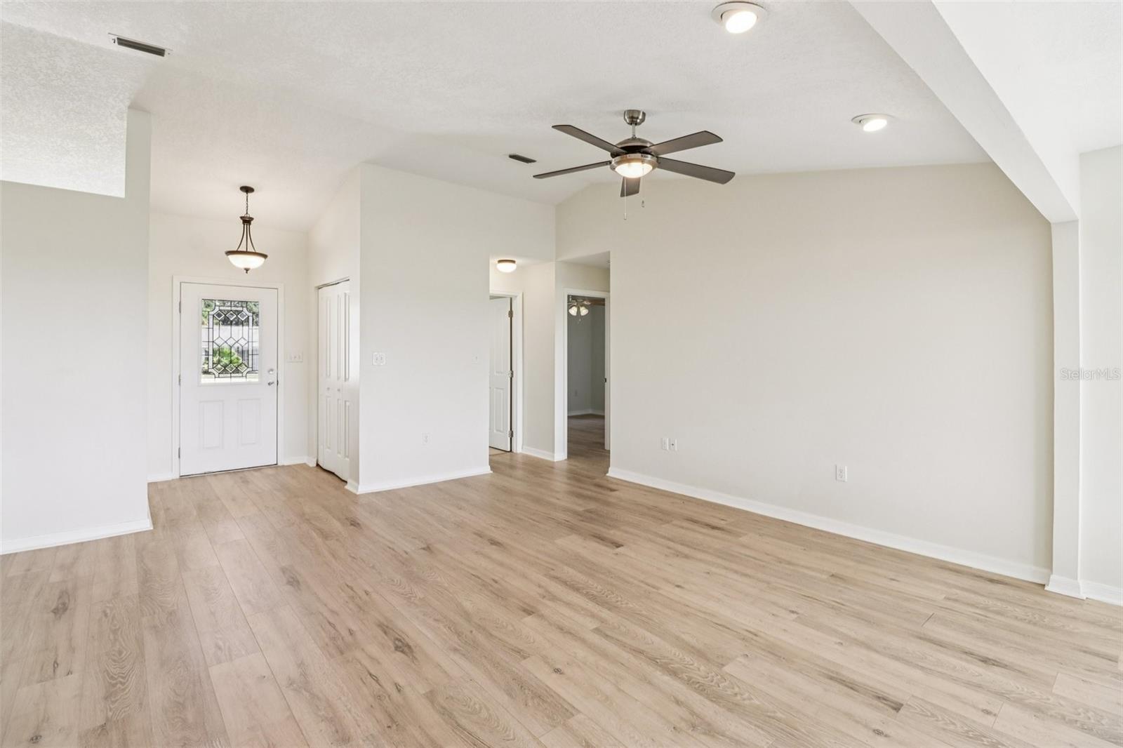 Image 8 of 38 For 37149 Sandy Lane