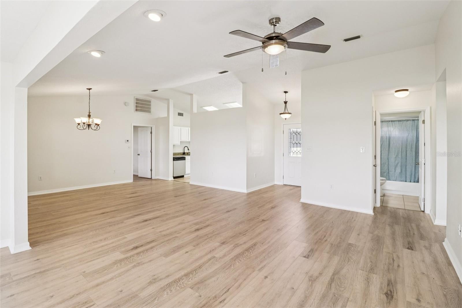 Image 9 of 38 For 37149 Sandy Lane