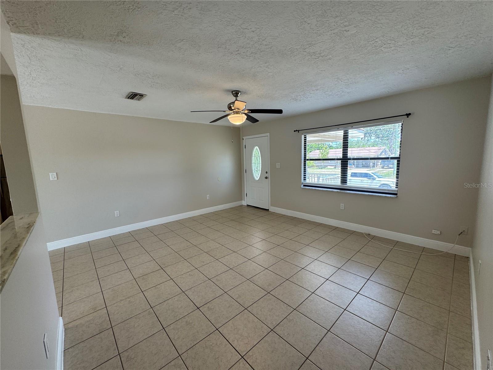 Image 3 of 19 For 1607 Stafford Road